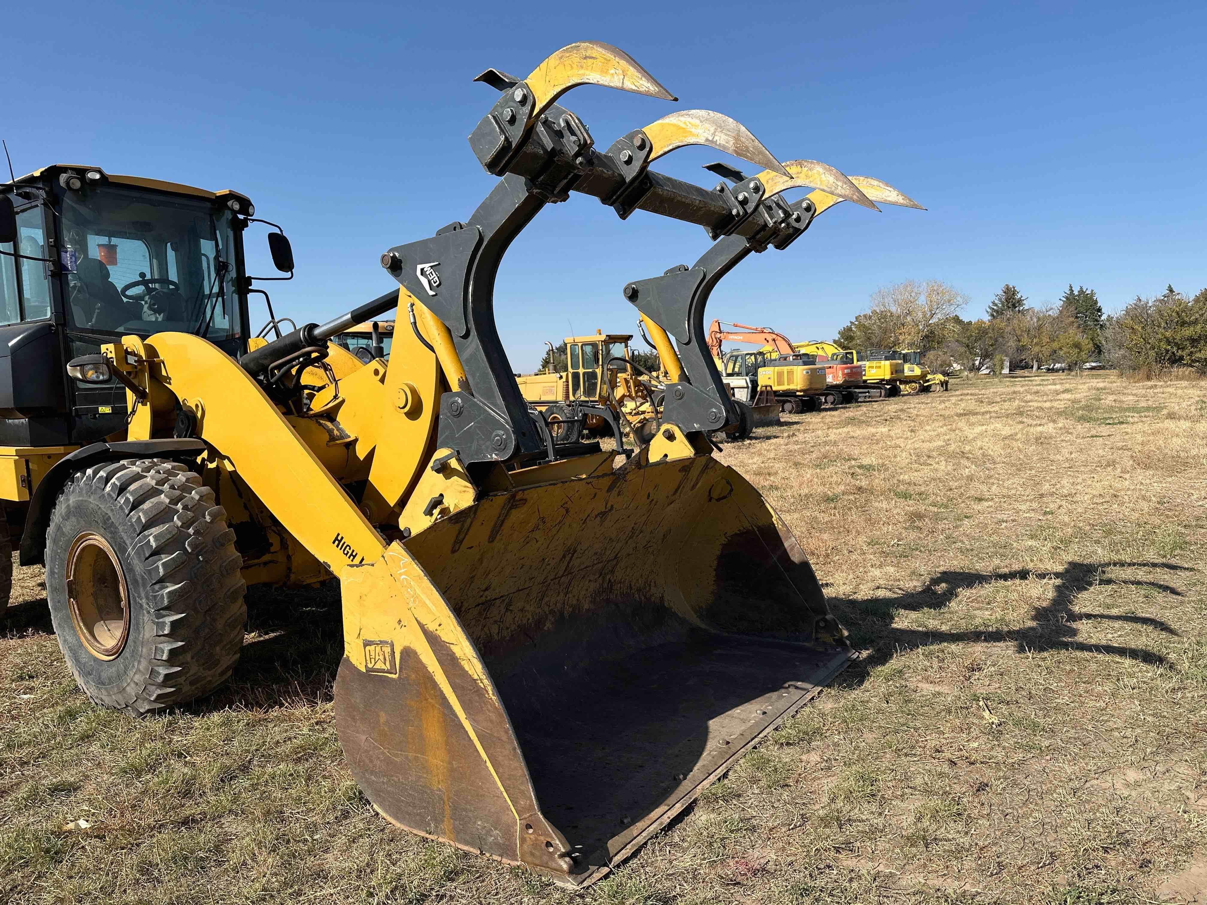 gallery 2012 Caterpillar 938K High Lift Wheel Loader WGrapple