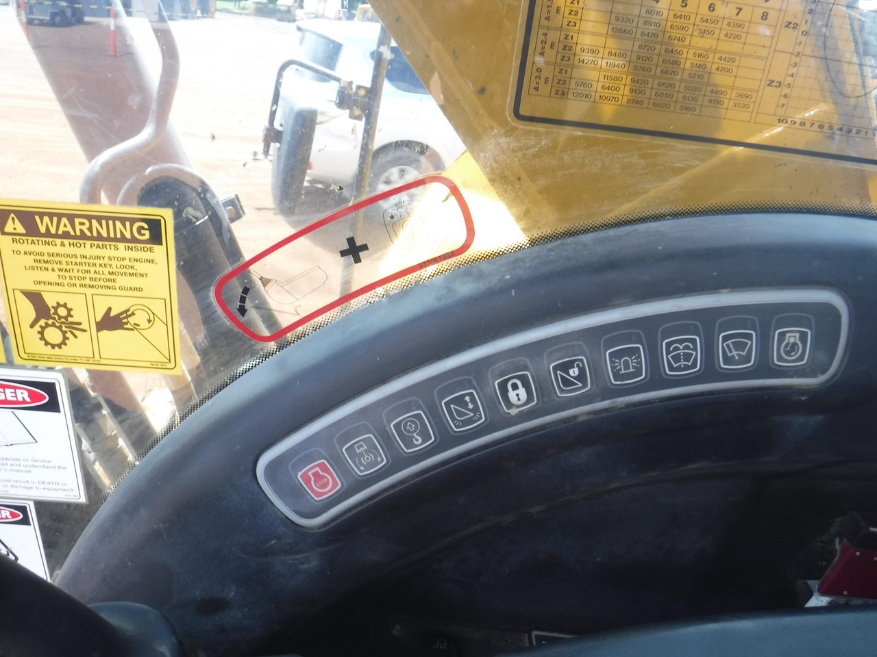 gallery 2013 JCB JS220LC EXCAVATOR
