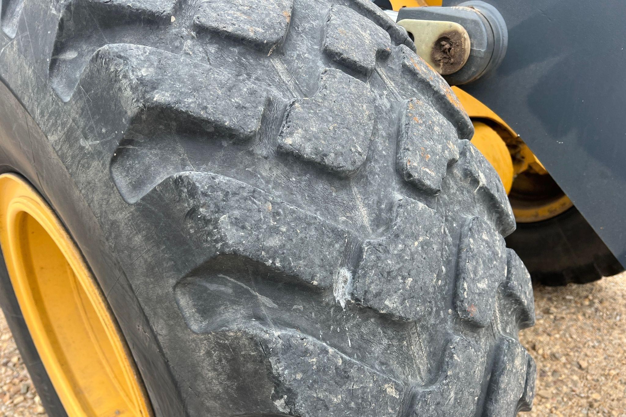 gallery 2014 John Deere 544K wheel loader