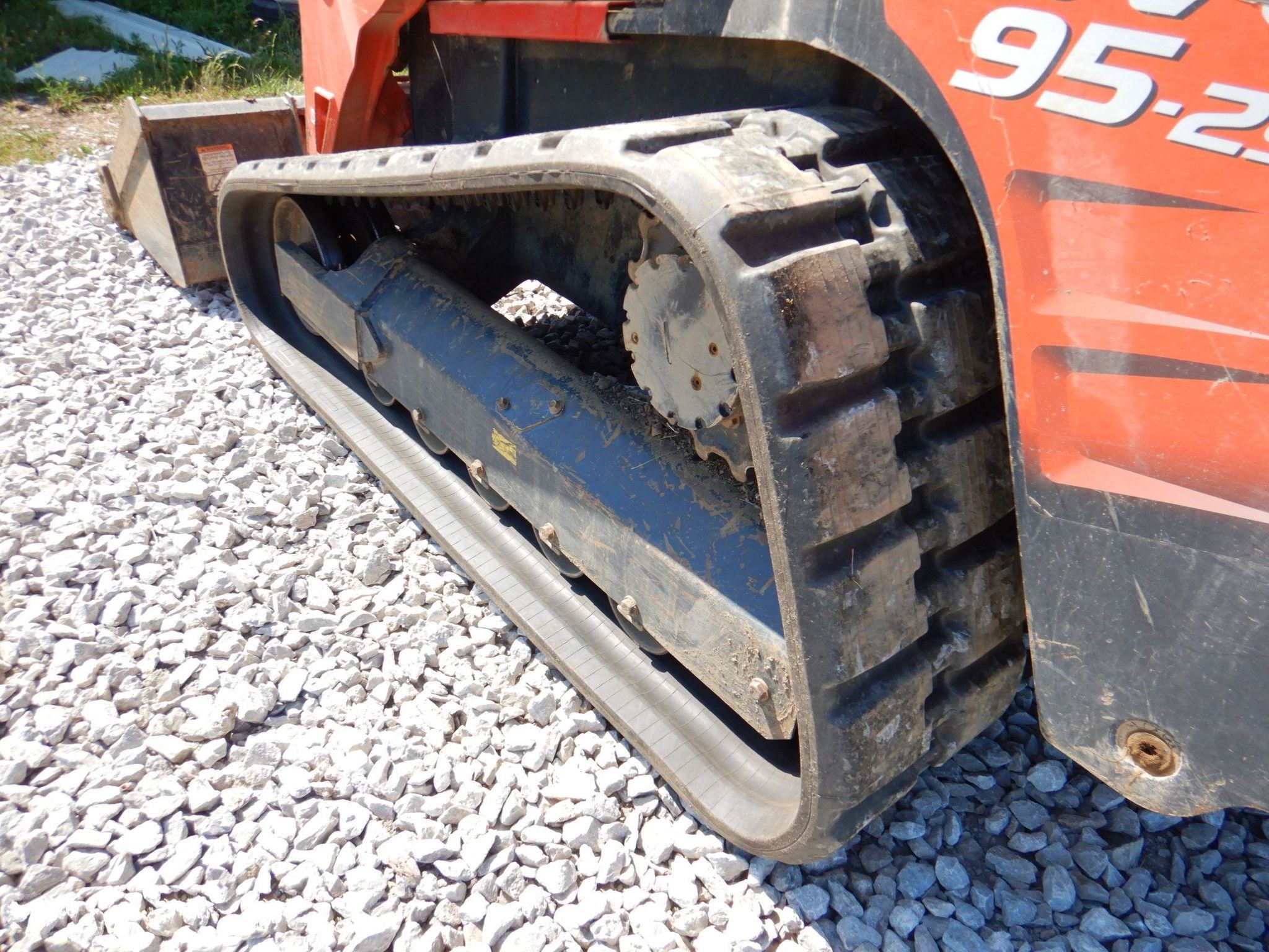 gallery 2020 Kubota SVL95-2S tracked skid steer loader