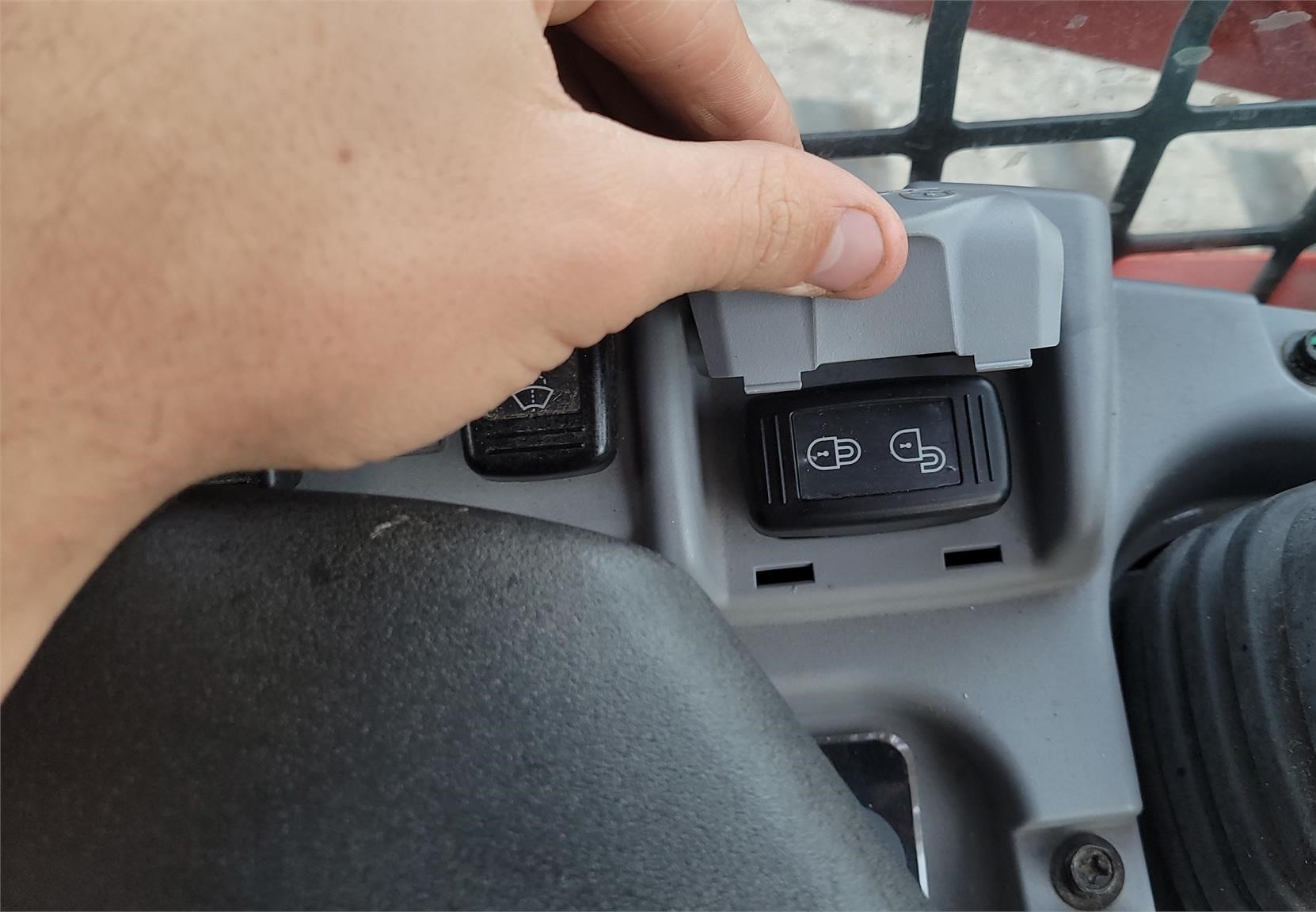 gallery 2021 KUBOTA SVL75-2 SKID STEER