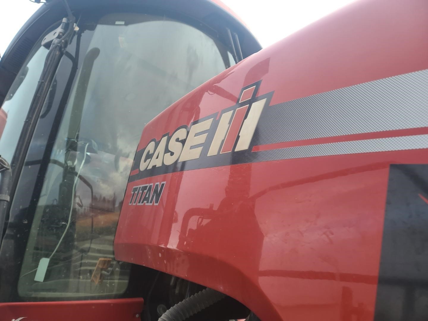 gallery 2014 Case IH Titan 4530 Dry Fertilizer Applicator