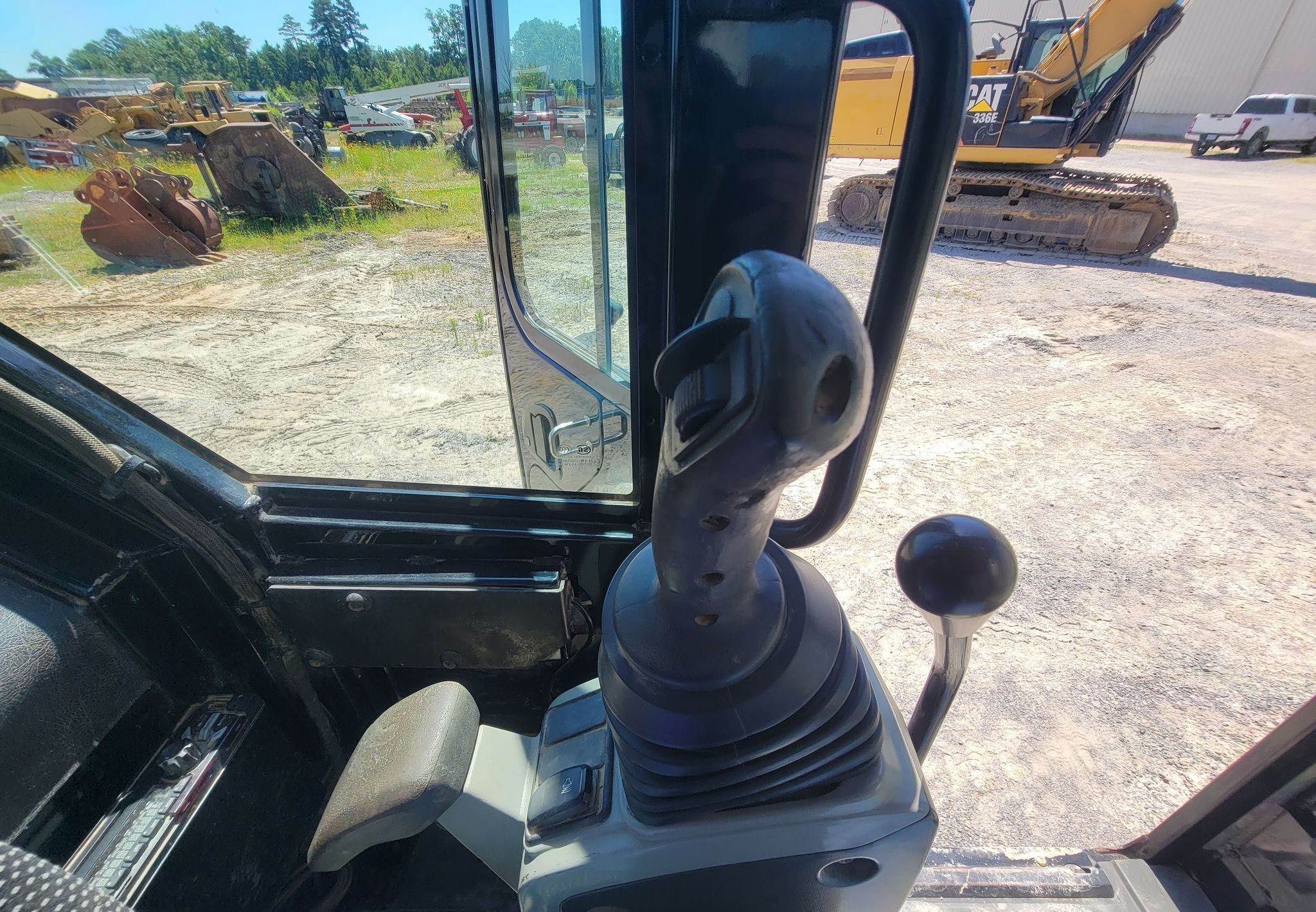 gallery 2016 Caterpillar 308E2 CR mini excavator