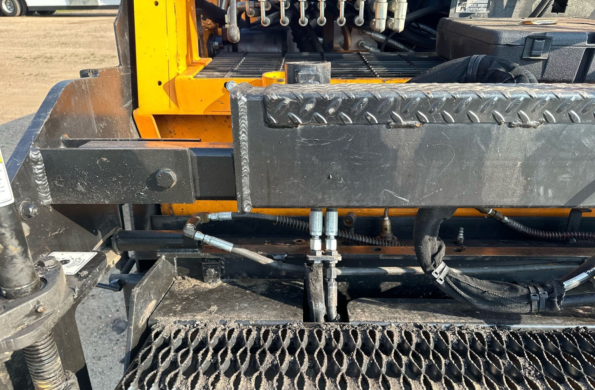 gallery 2018 LeeBoy 8500D paver