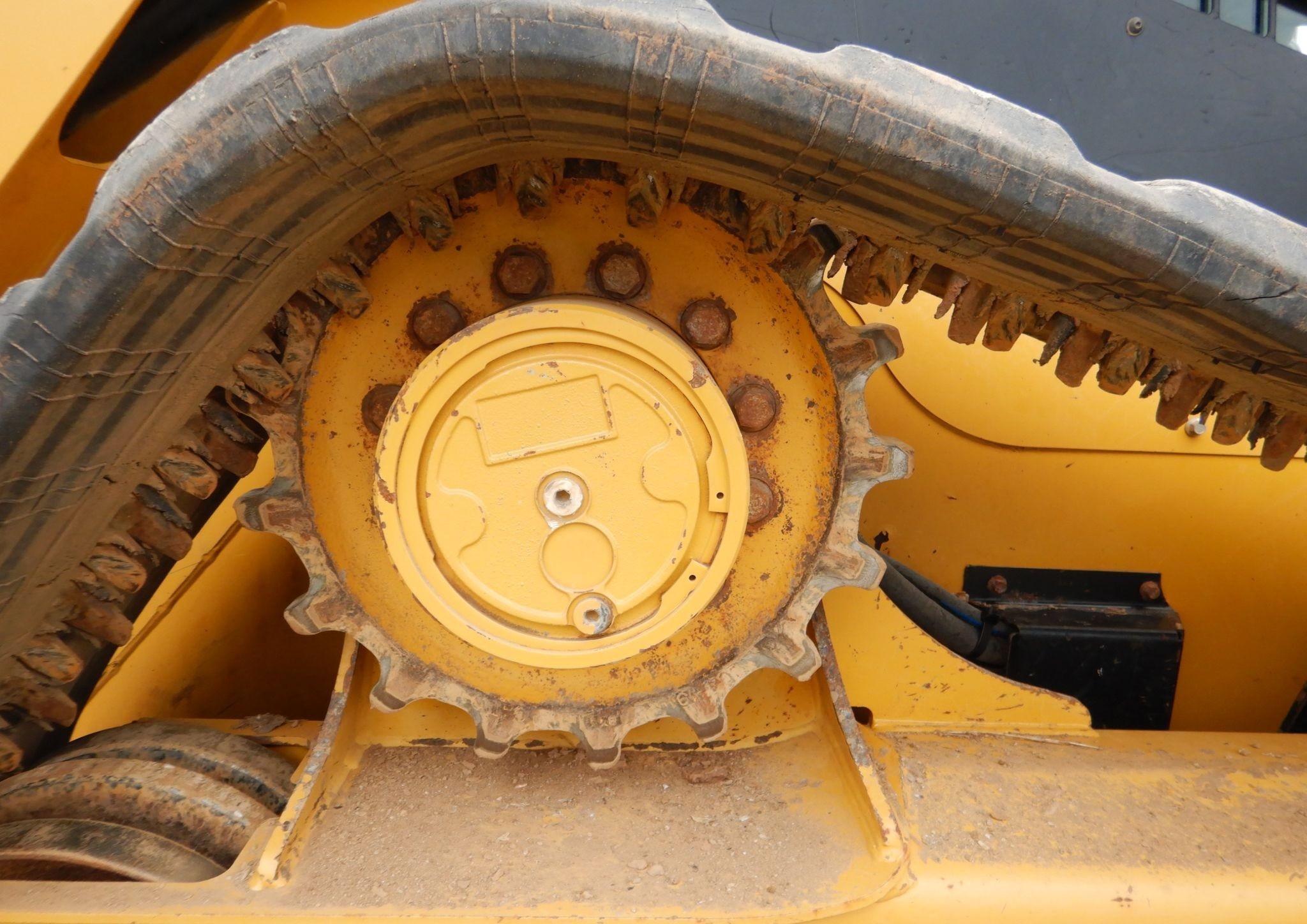 gallery 2018 Caterpillar 299D2 skid steer