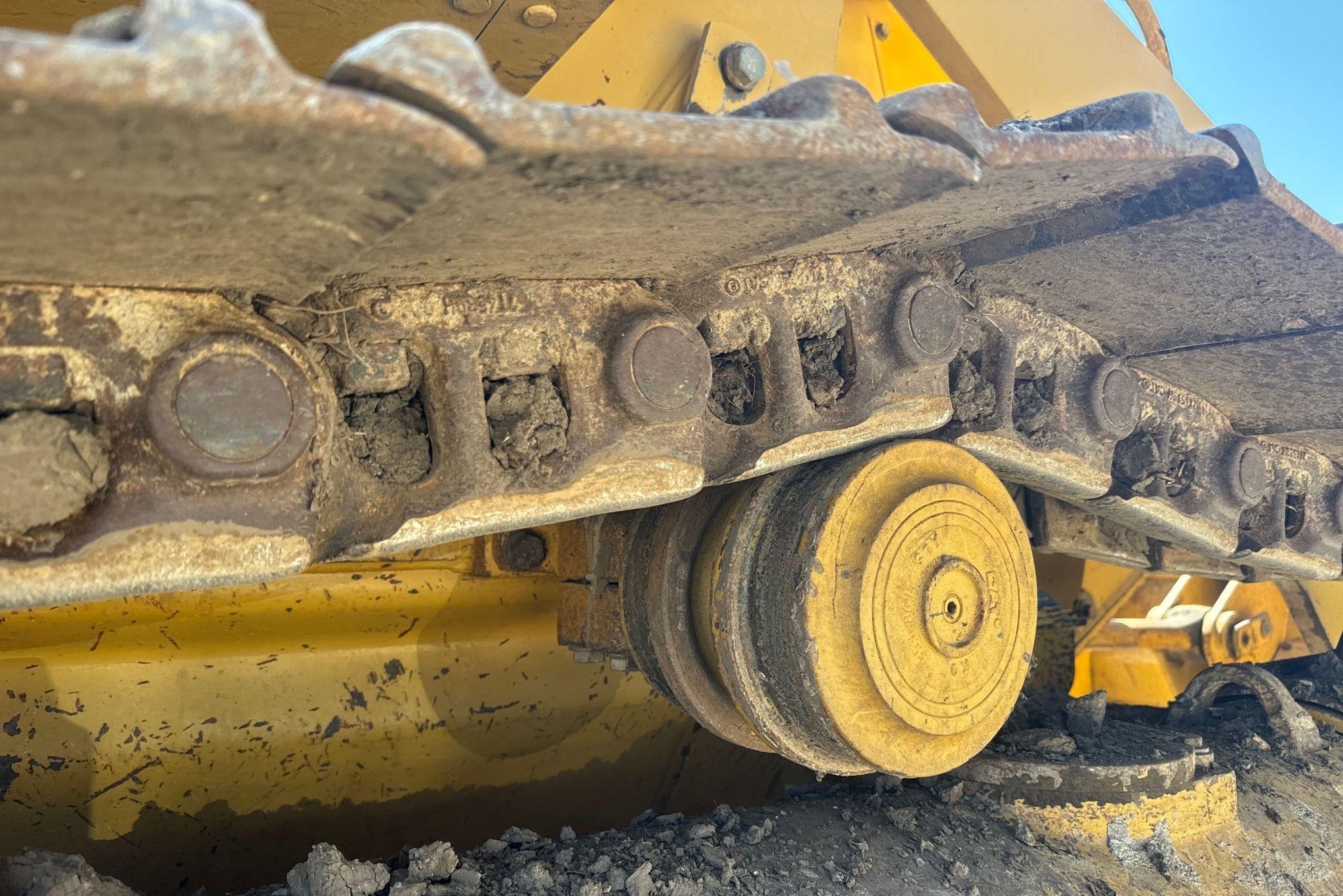 gallery 2002 Caterpillar 953C track loader
