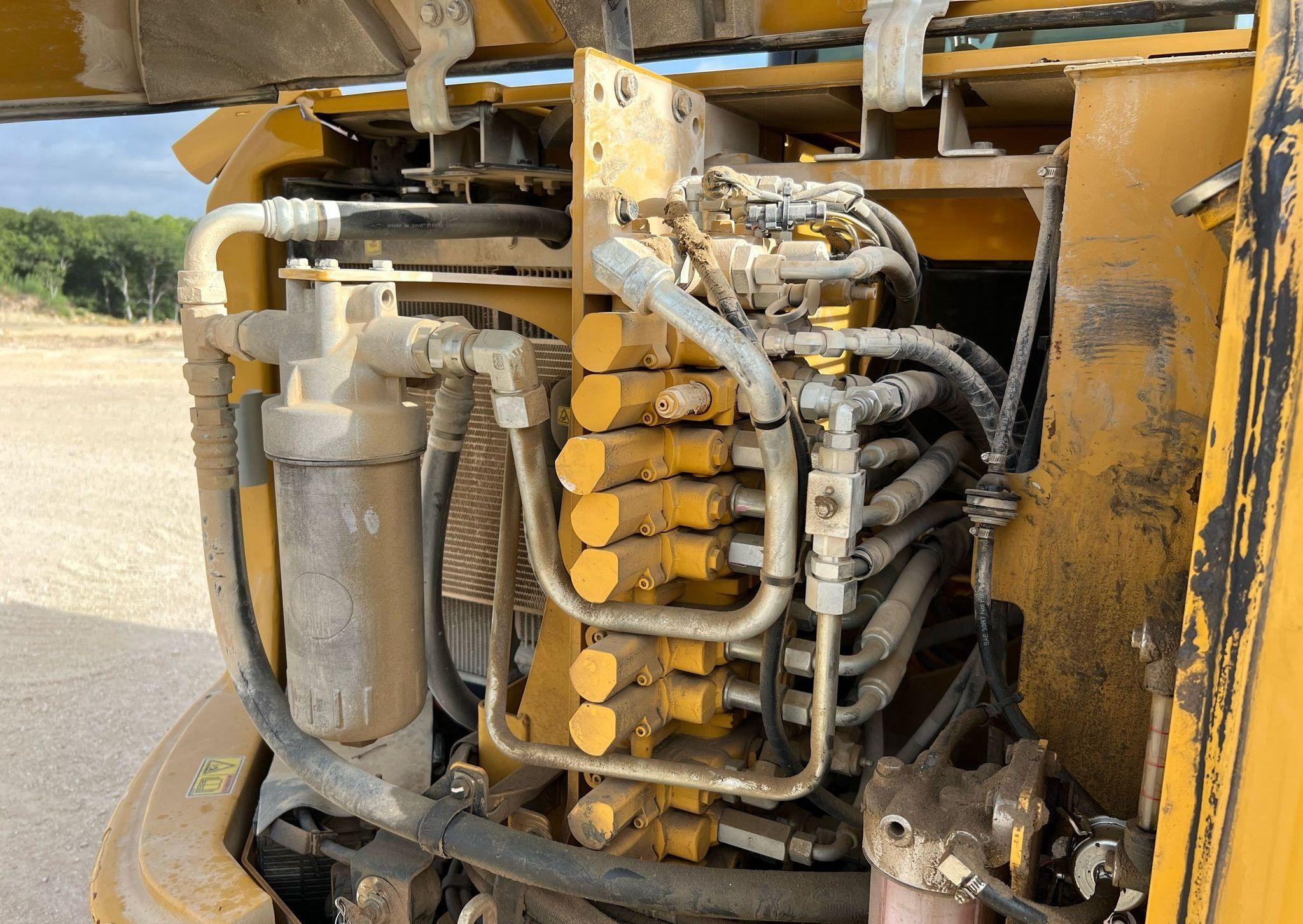 gallery 2016 Caterpillar 308E2 CR mini excavator