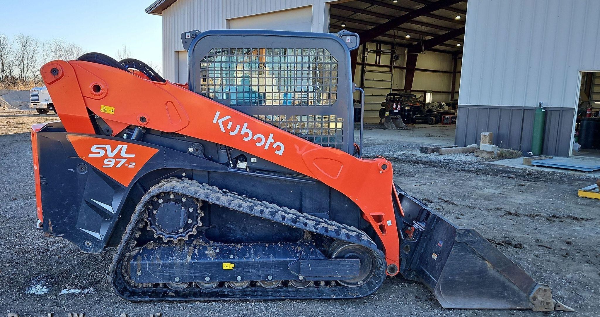 gallery 2022 Kubota SVL97-2 tracked skid steer loader