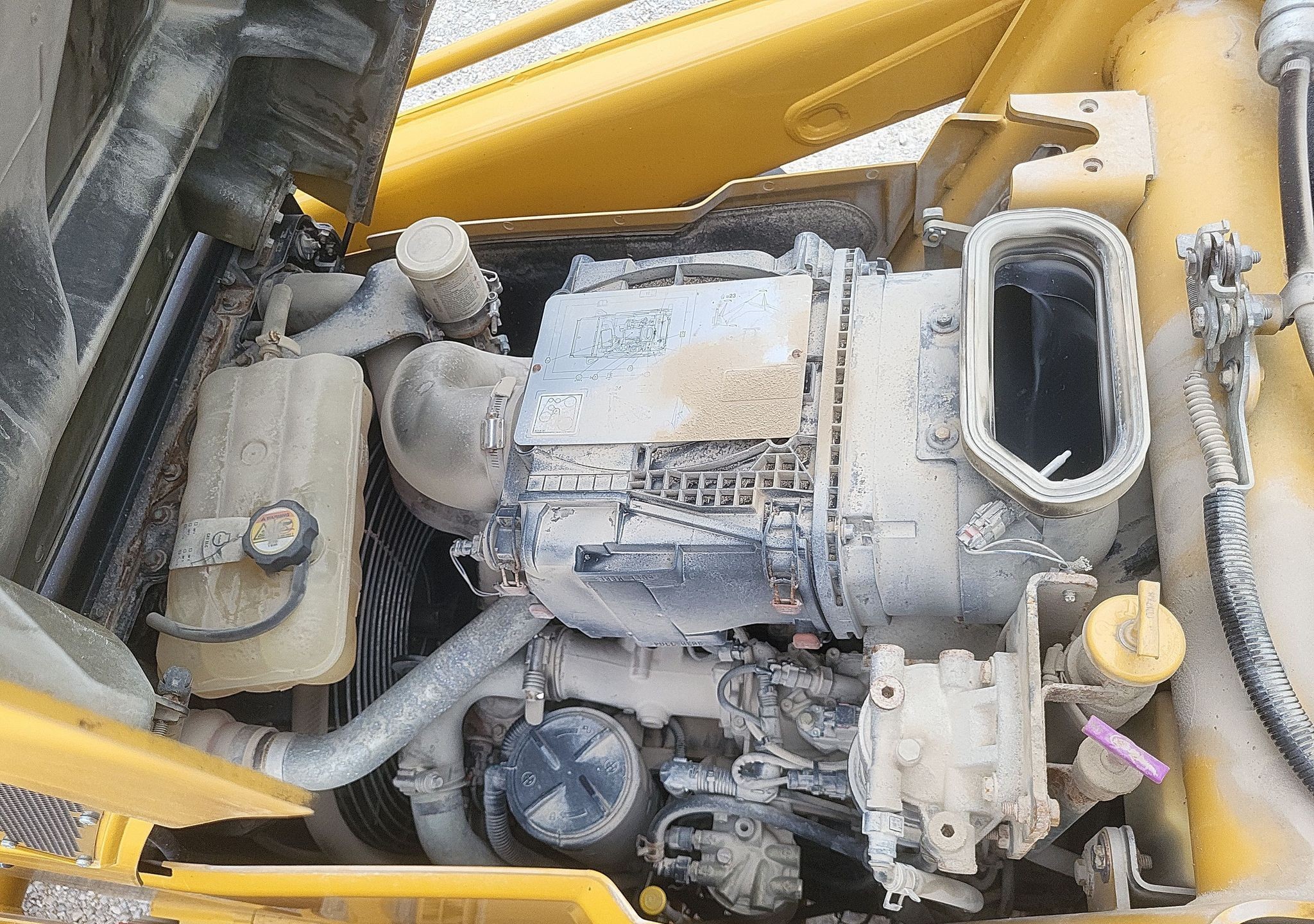 gallery 2018 Caterpillar 420F2 backhoe