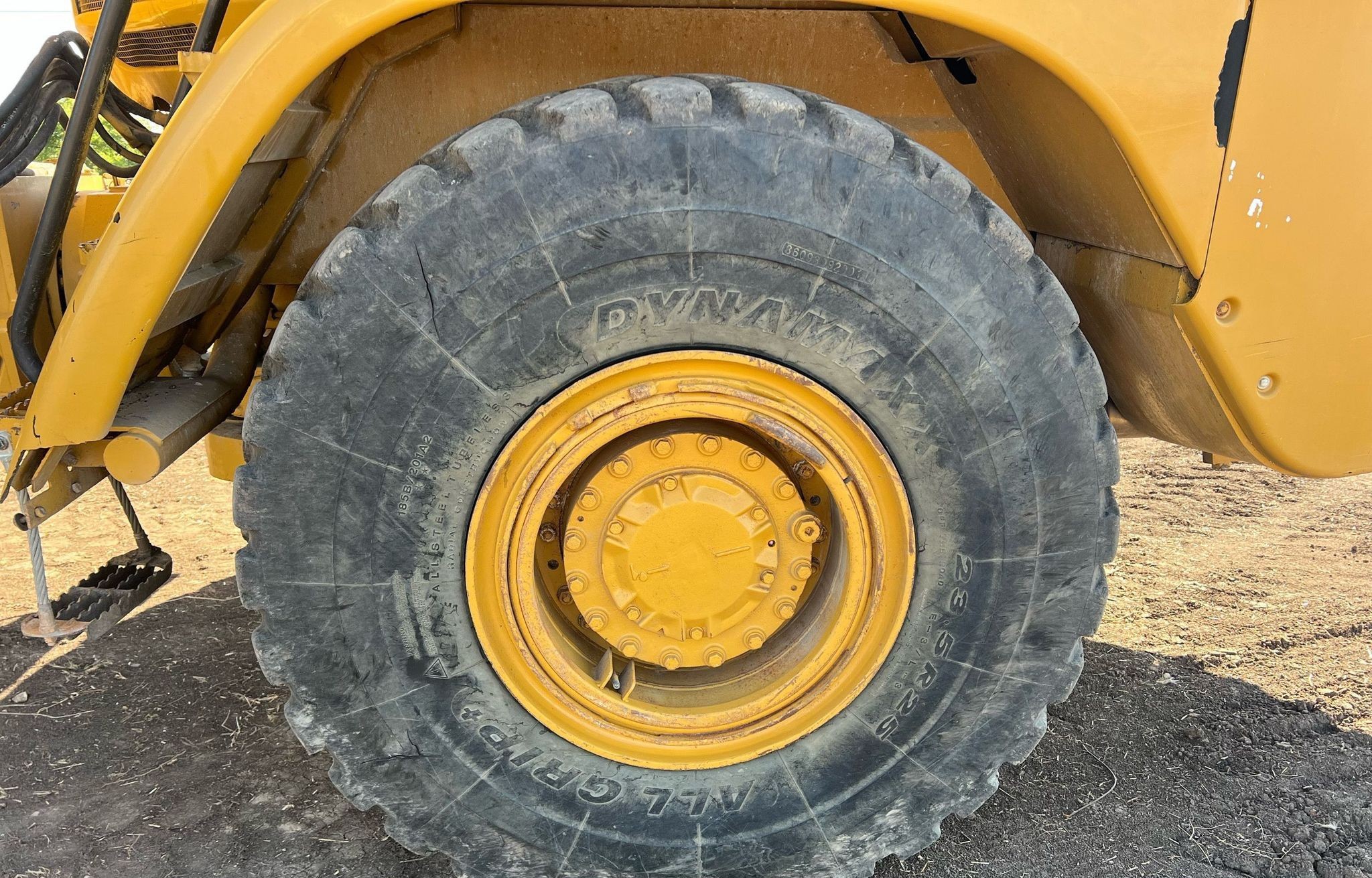 gallery 2002 Caterpillar 730 haul truck