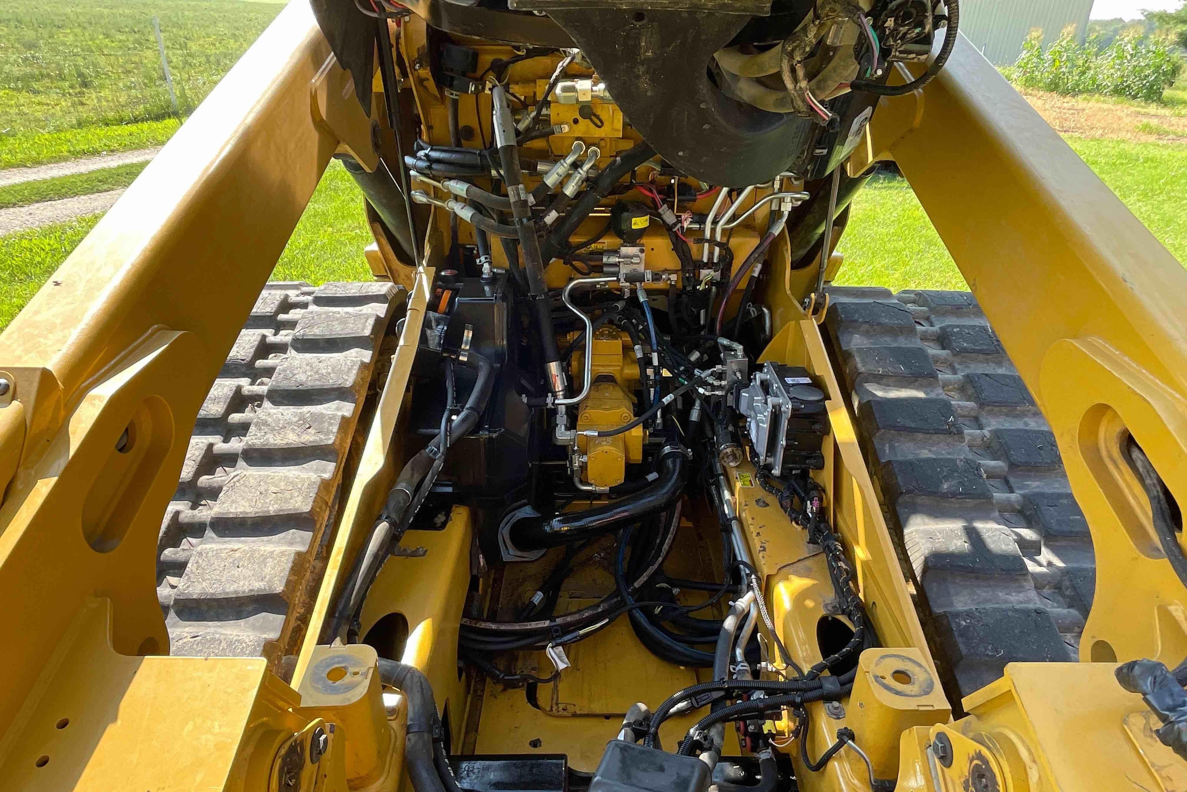 gallery 2019 Caterpillar 299D2 Compact Track Loader