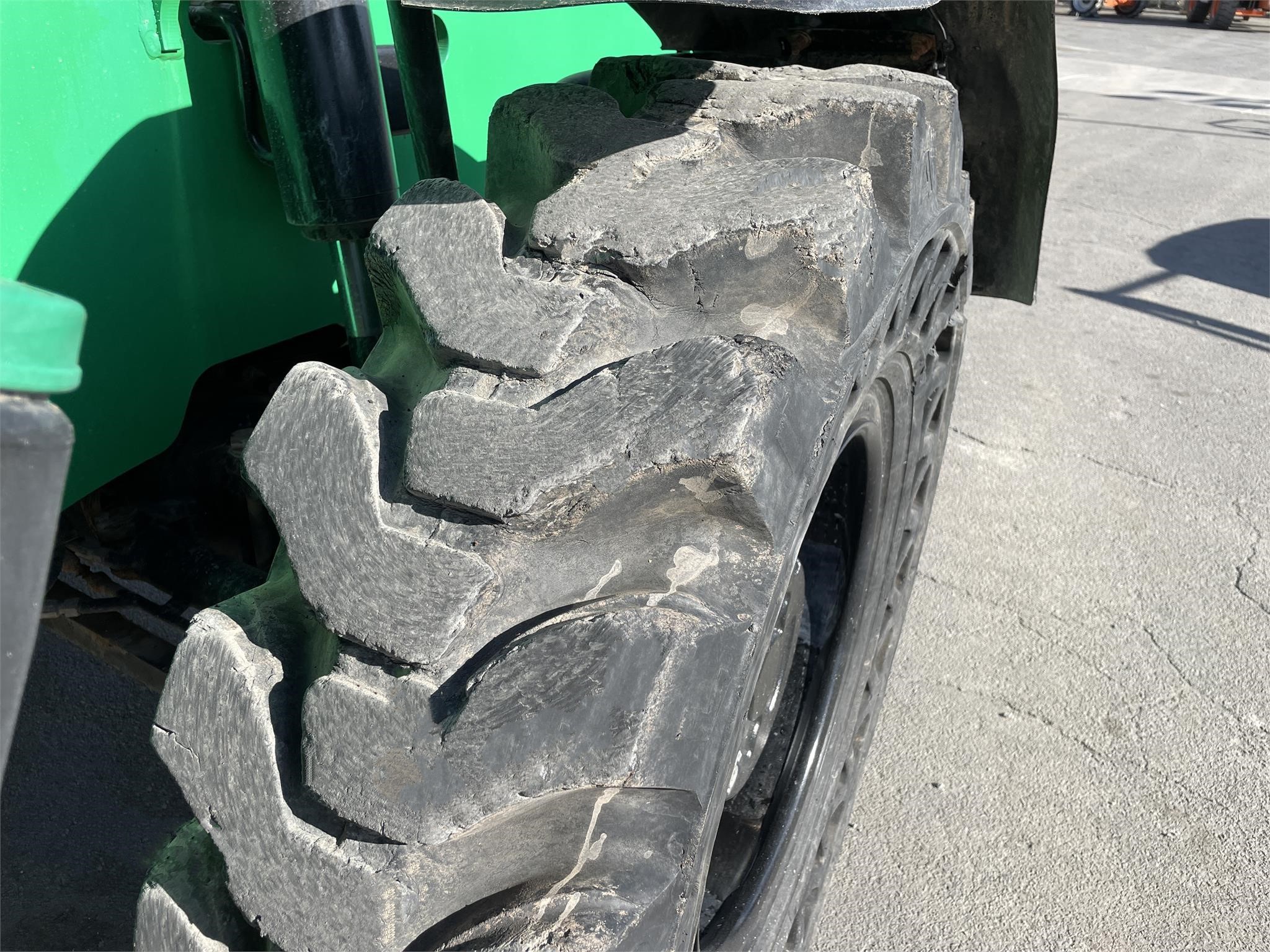 gallery 2015 JCB 510-56 Telehandler