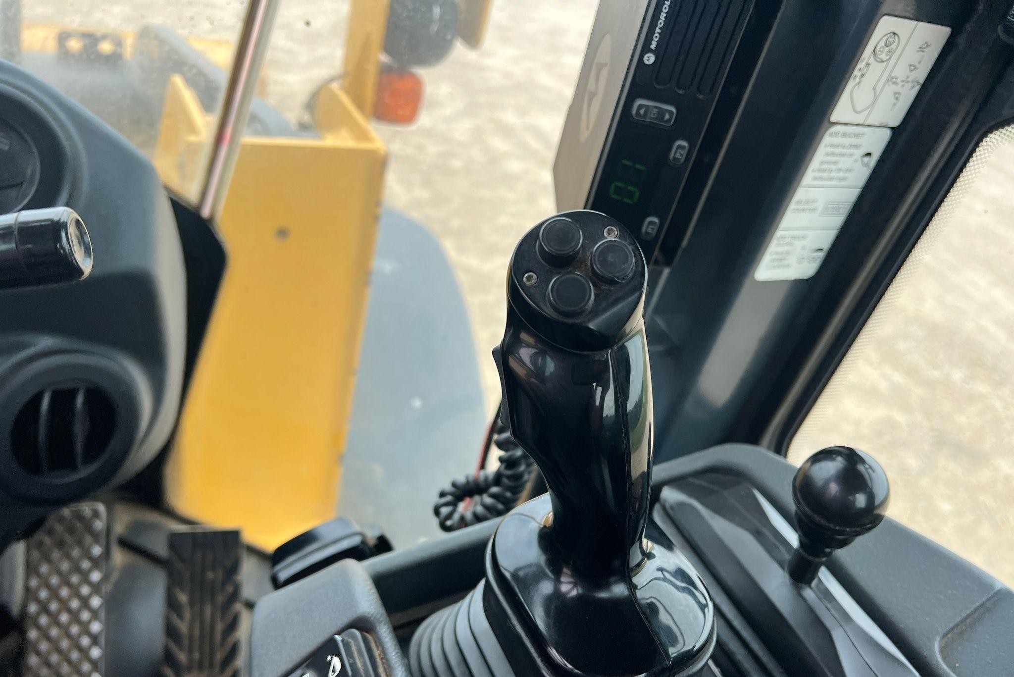 gallery 2014 John Deere 544K wheel loader