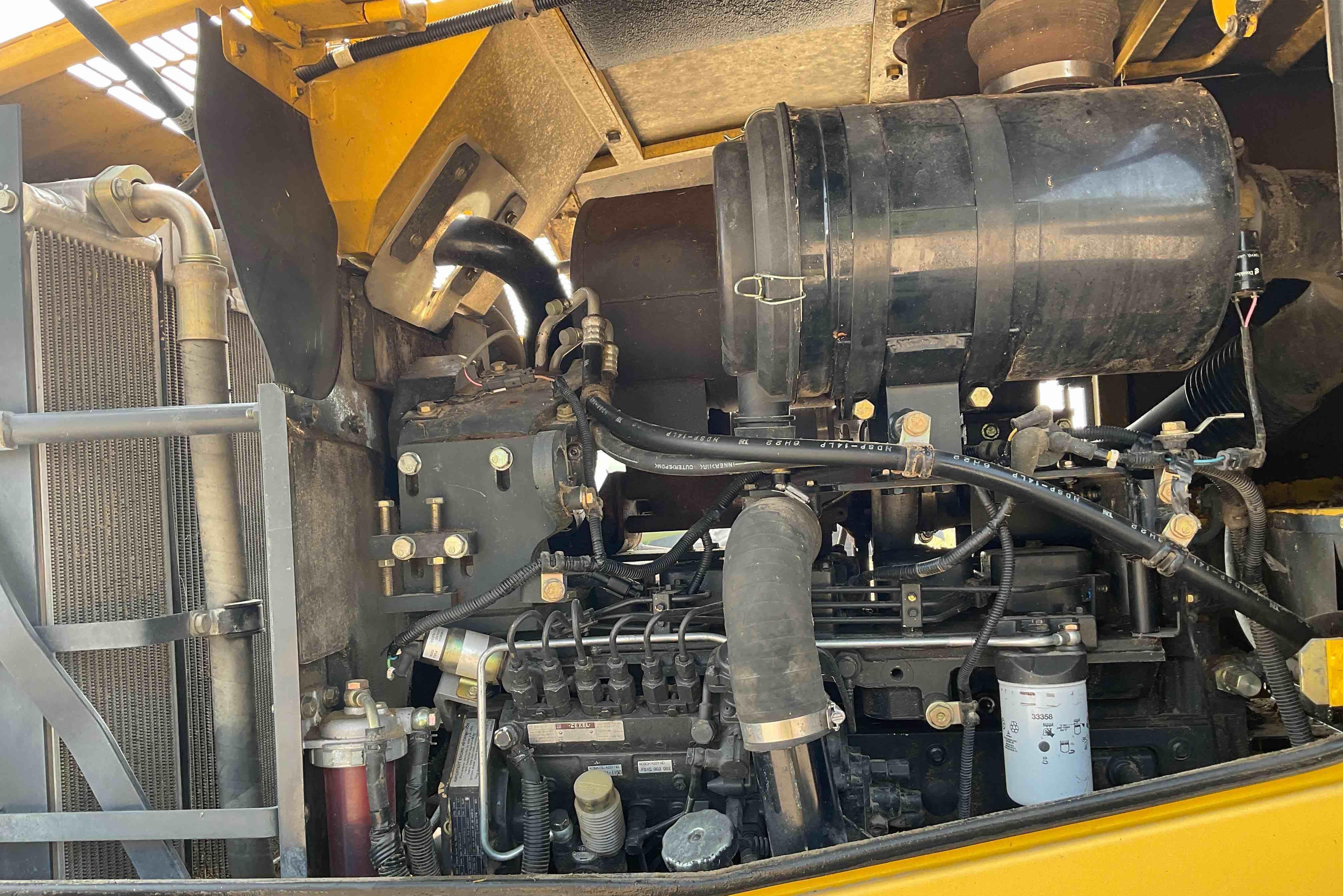 gallery 2008 Komatsu WA320-5L Wheel Loader W/Grapple