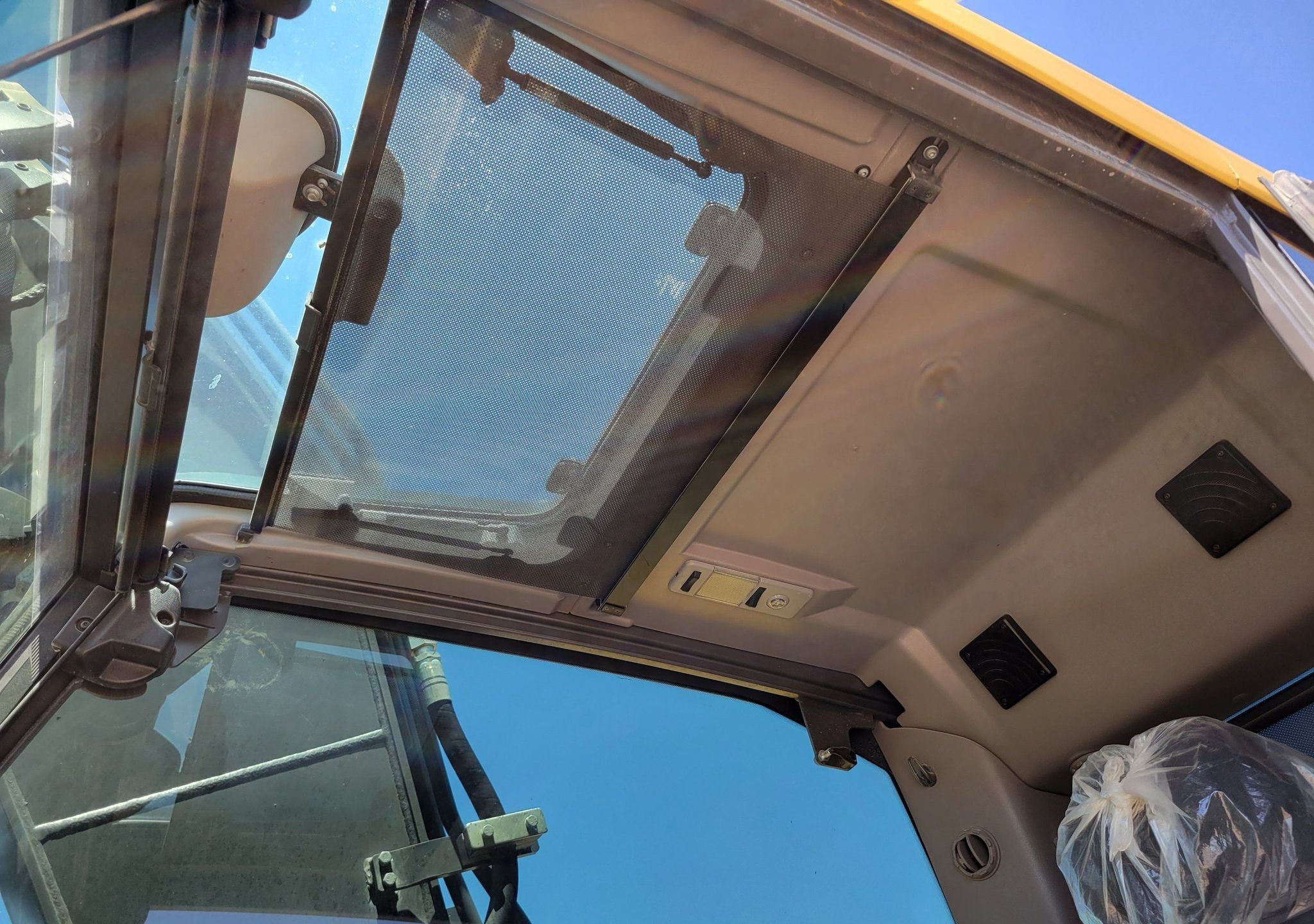 gallery 2020 Volvo EC160EL excavator