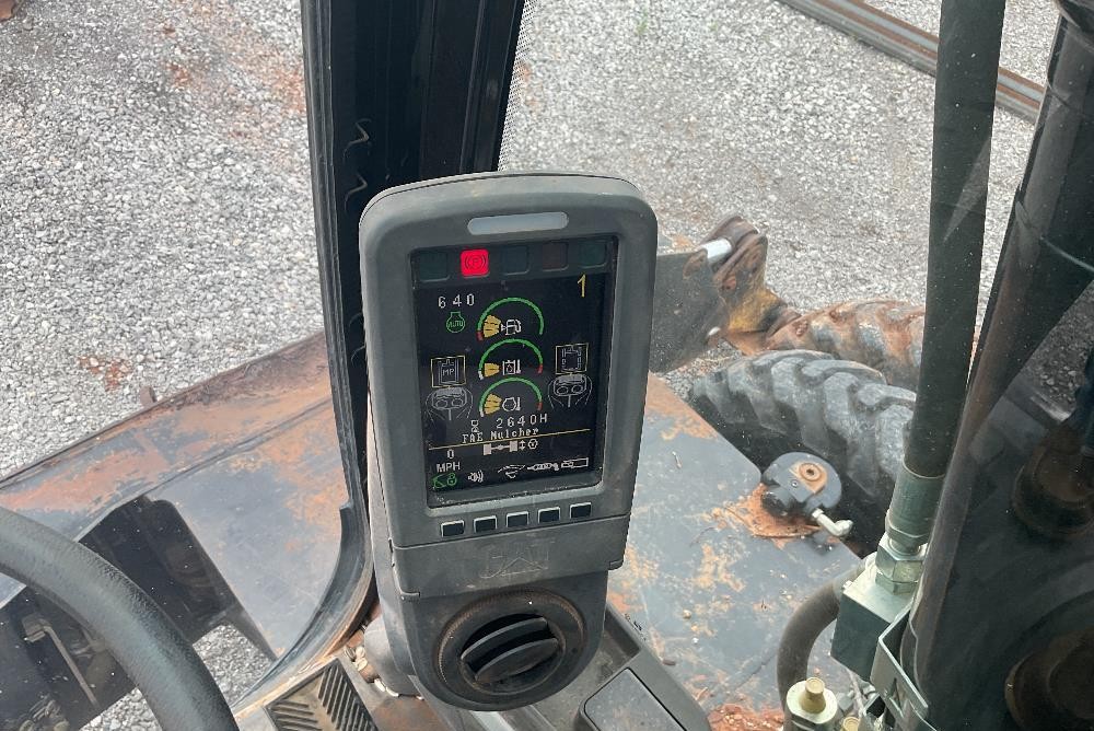 gallery 2011 Caterpillar M322D Wheeled Excavator