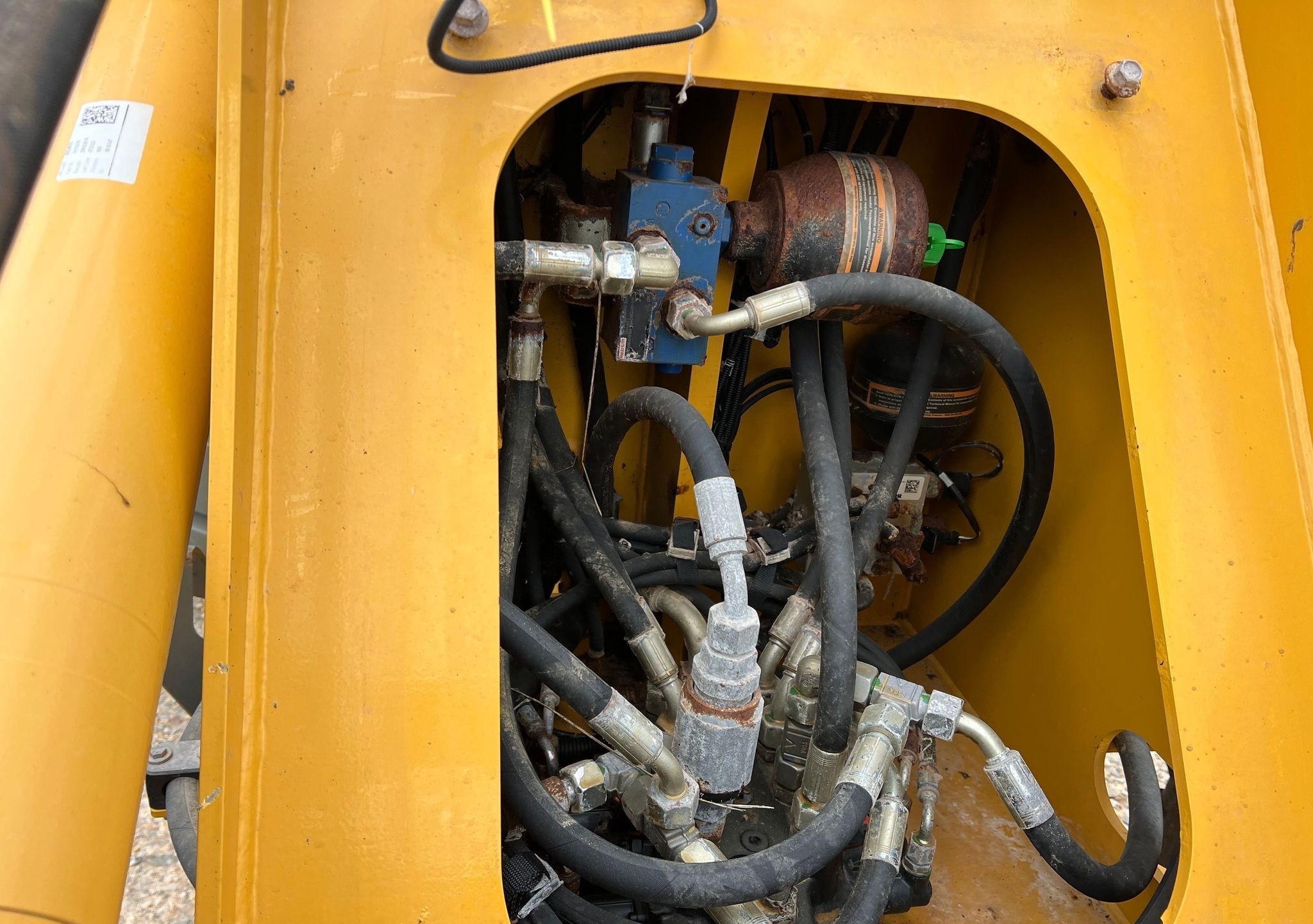 gallery 2016 John Deere 324K wheel loader
