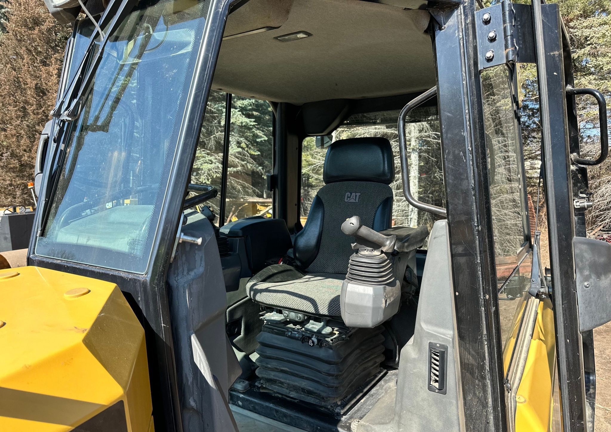 gallery 2016 Caterpillar D6K2 LGP dozer