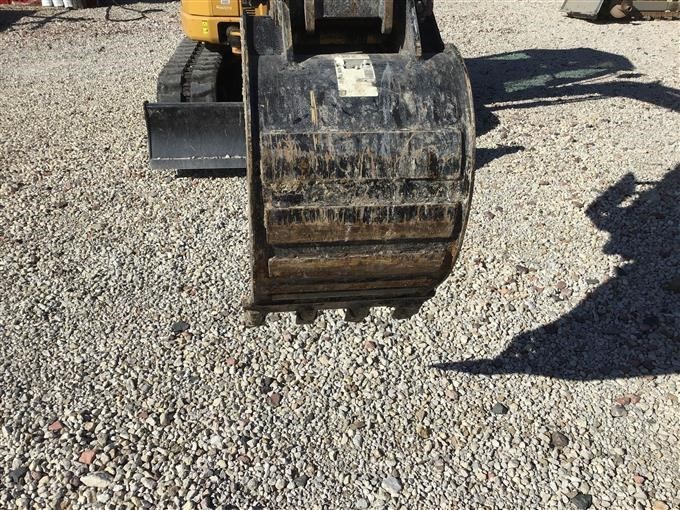 gallery 2015 Caterpillar 305E2CR Mini Excavator