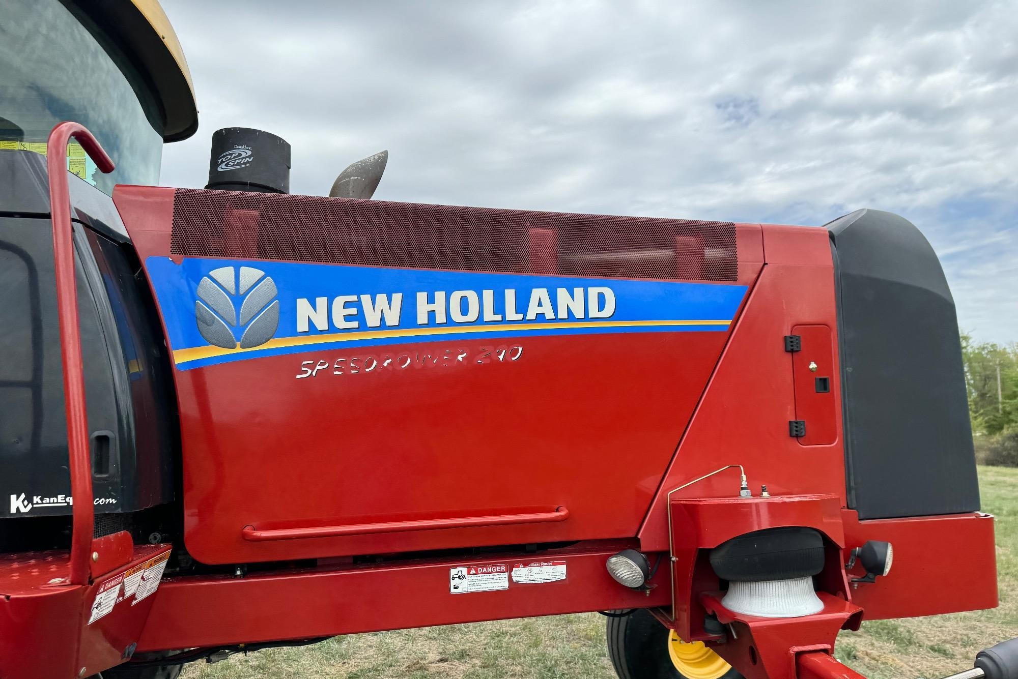 gallery 2014 New Holland Speedrower 240 Self-Propelled Windrower