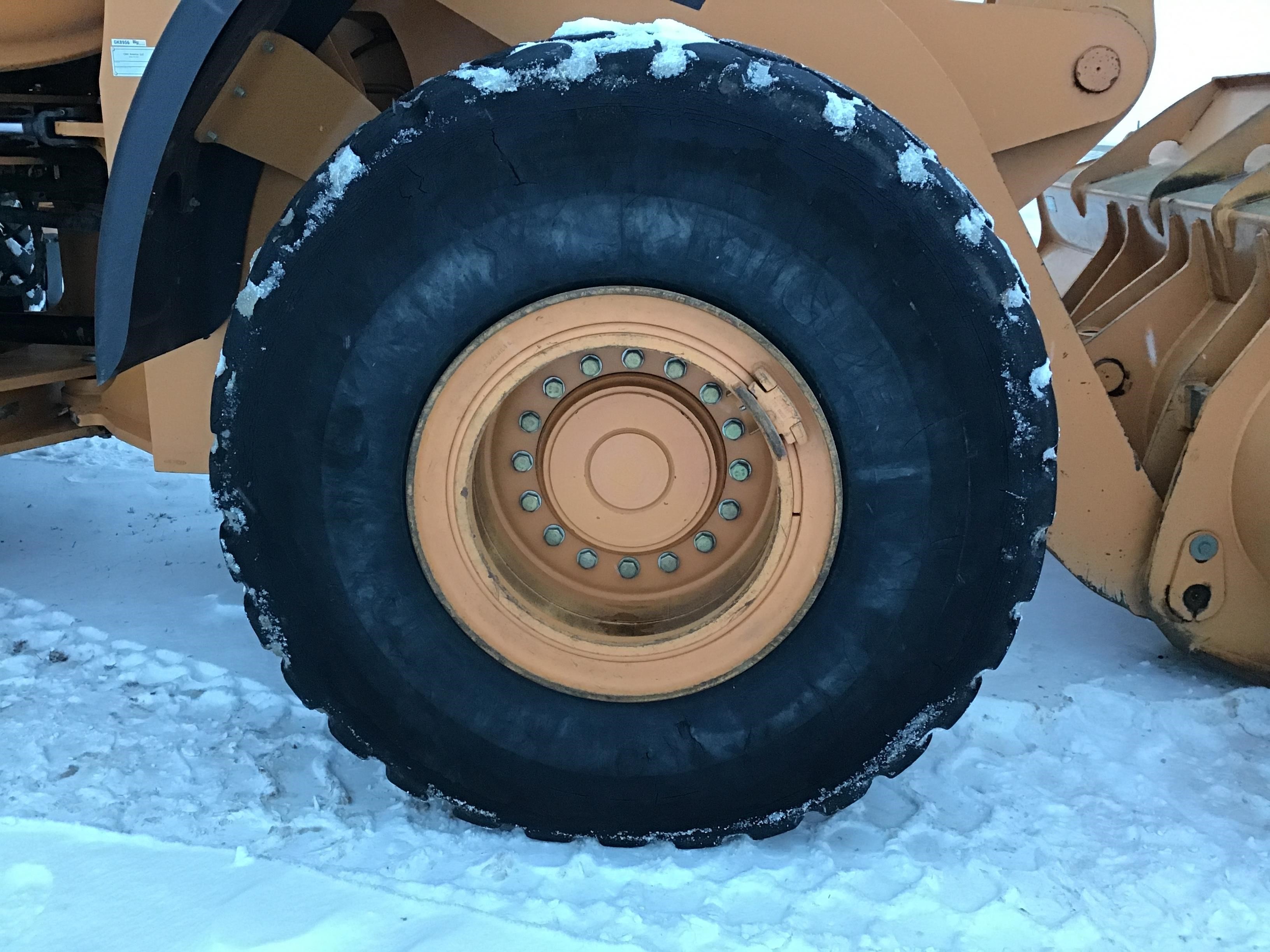 gallery 2010 Case 821E Wheel Loader