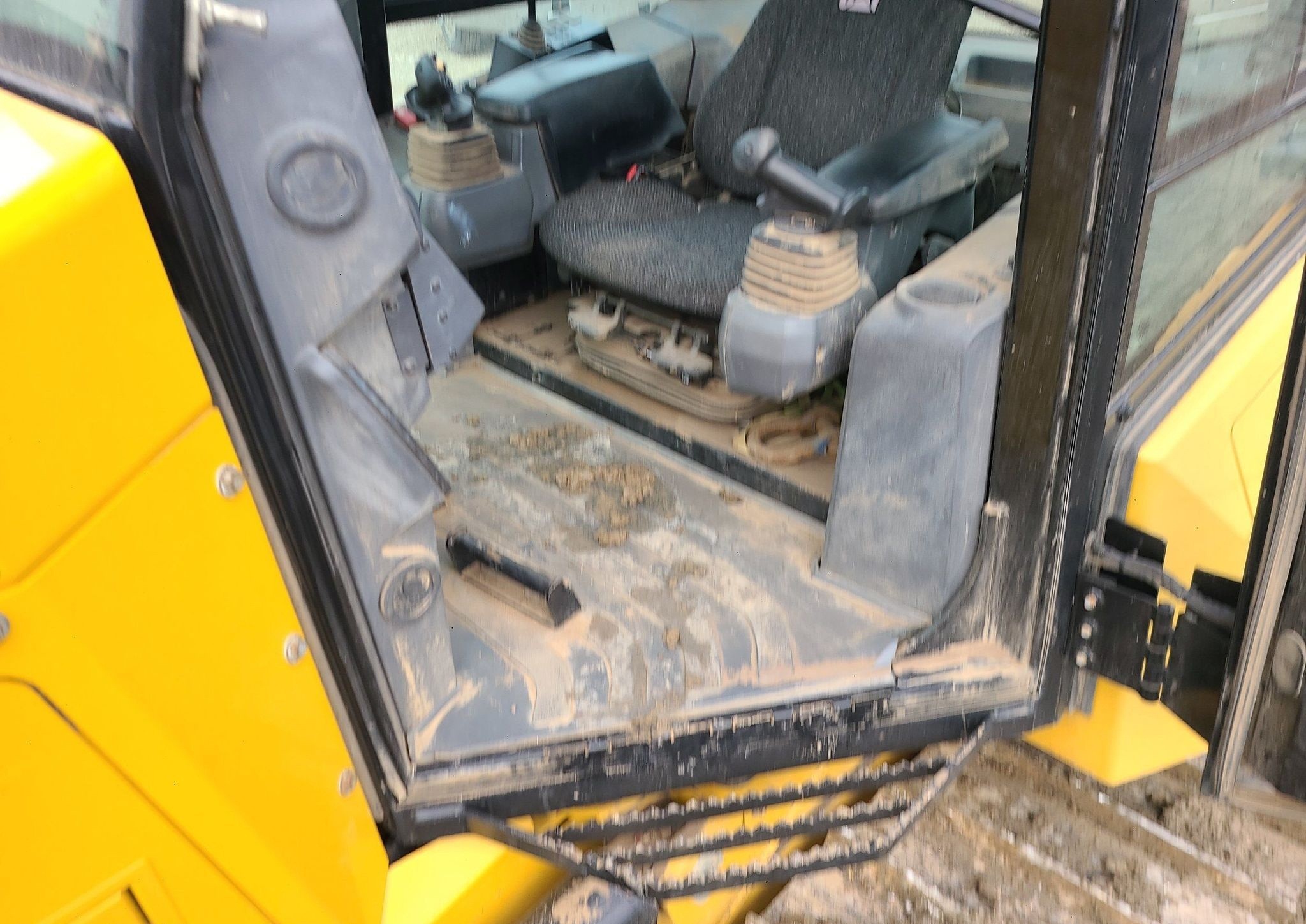 gallery 2014 Caterpillar D6K2 XL dozer