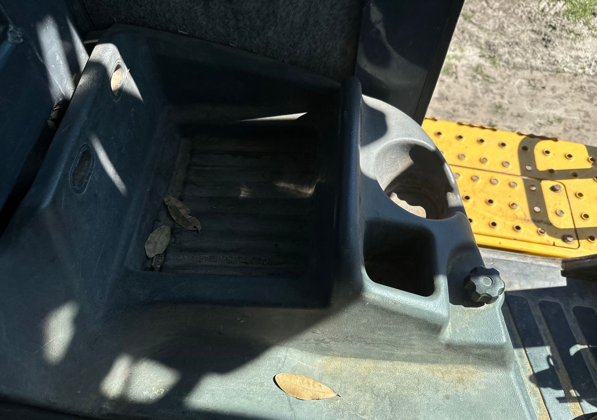 gallery 2014 John Deere 624K wheel loader