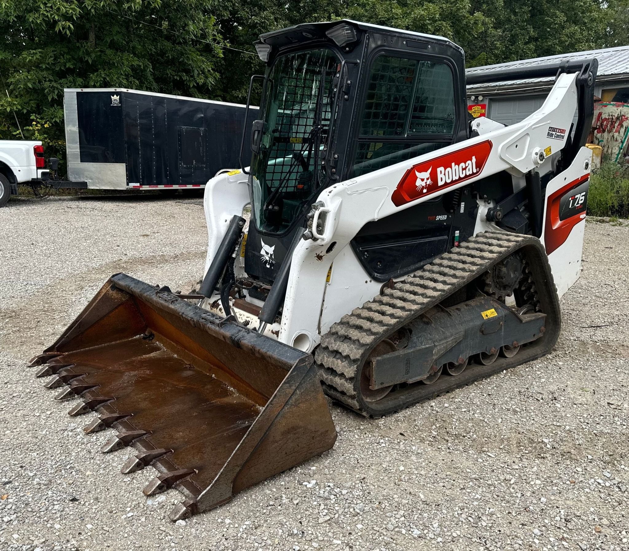 gallery 2022 Bobcat T76 R-Series tracked skid steer loader