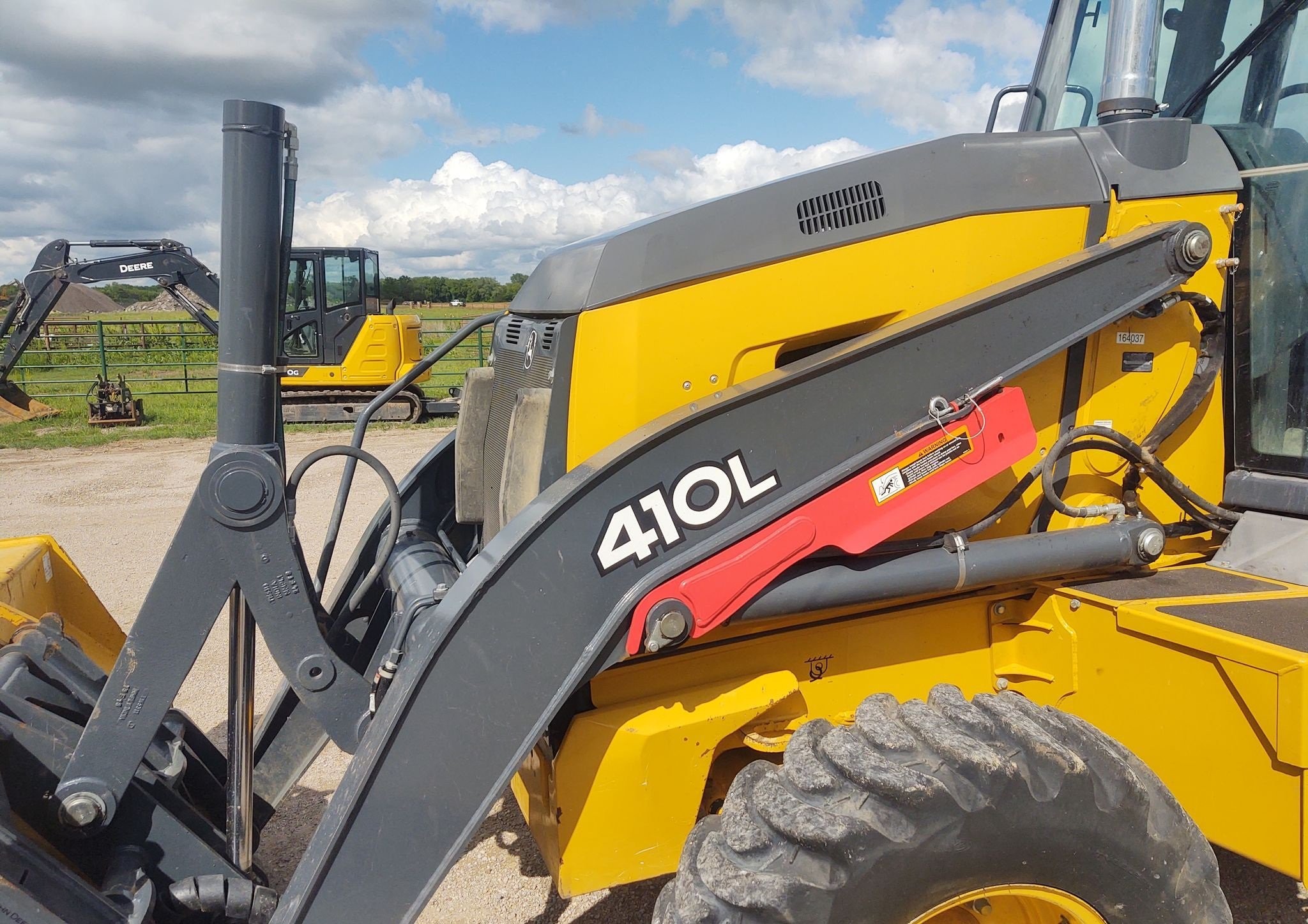 gallery 2018 John Deere 410L backhoe