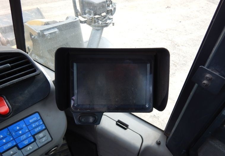 gallery 2014 Komatsu WA320-7 wheel loader