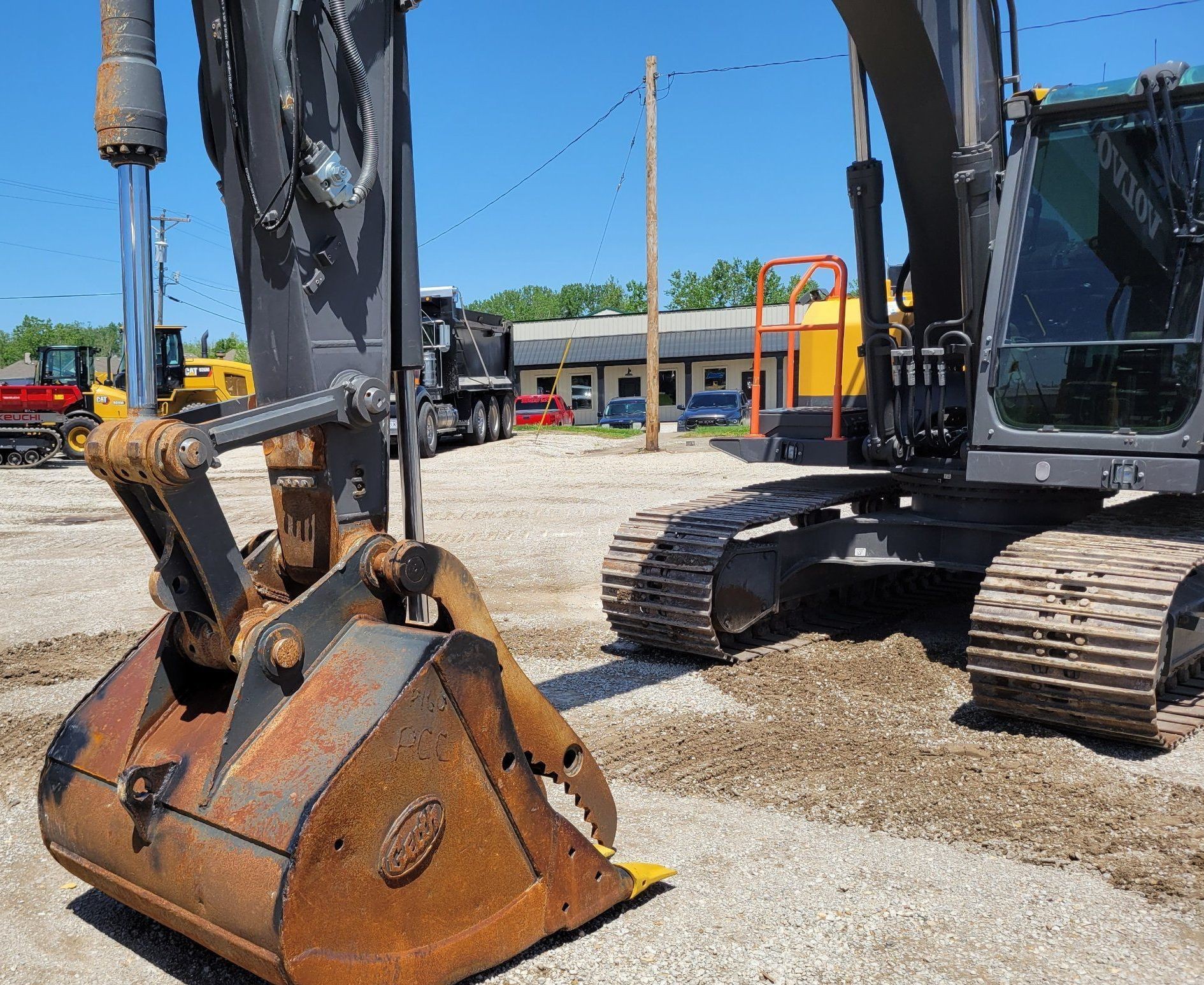 gallery 2020 Volvo EC160EL excavator