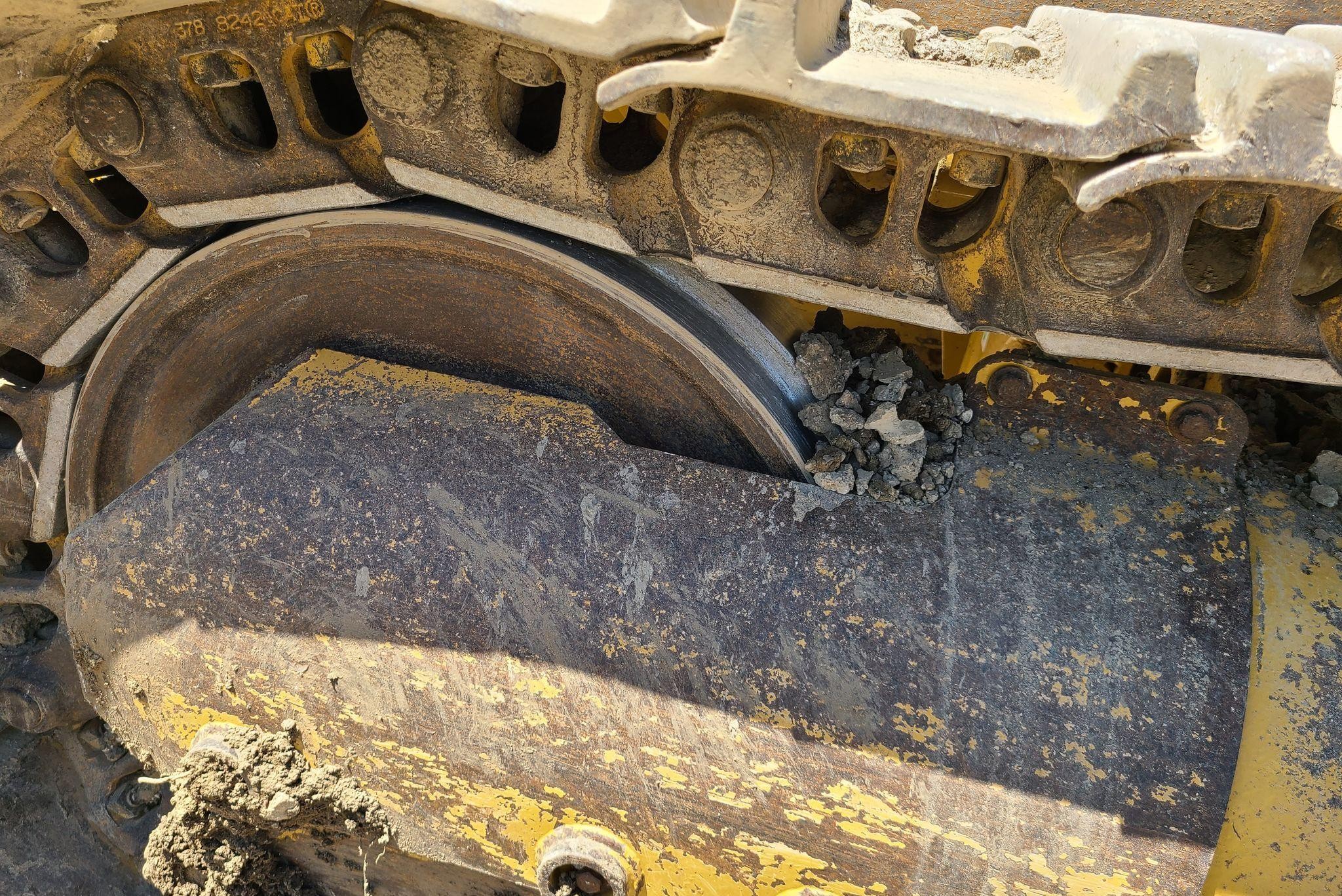 gallery 2018 Caterpillar 963K track loader