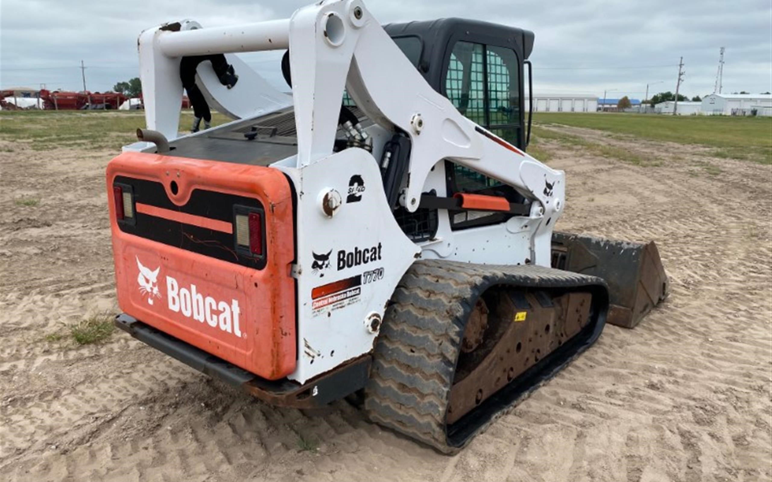 gallery 2015 Bobcat T770 Compact Track Loader
