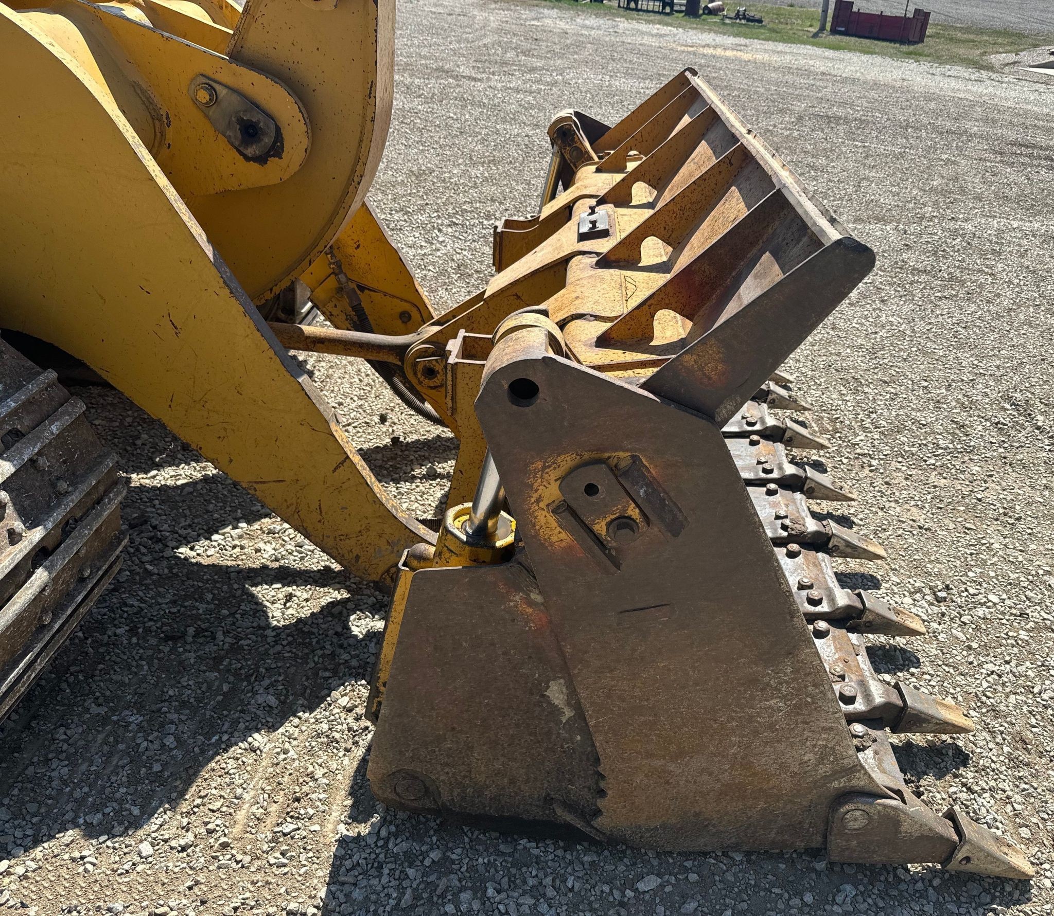 gallery 2002 Caterpillar 953C track loader