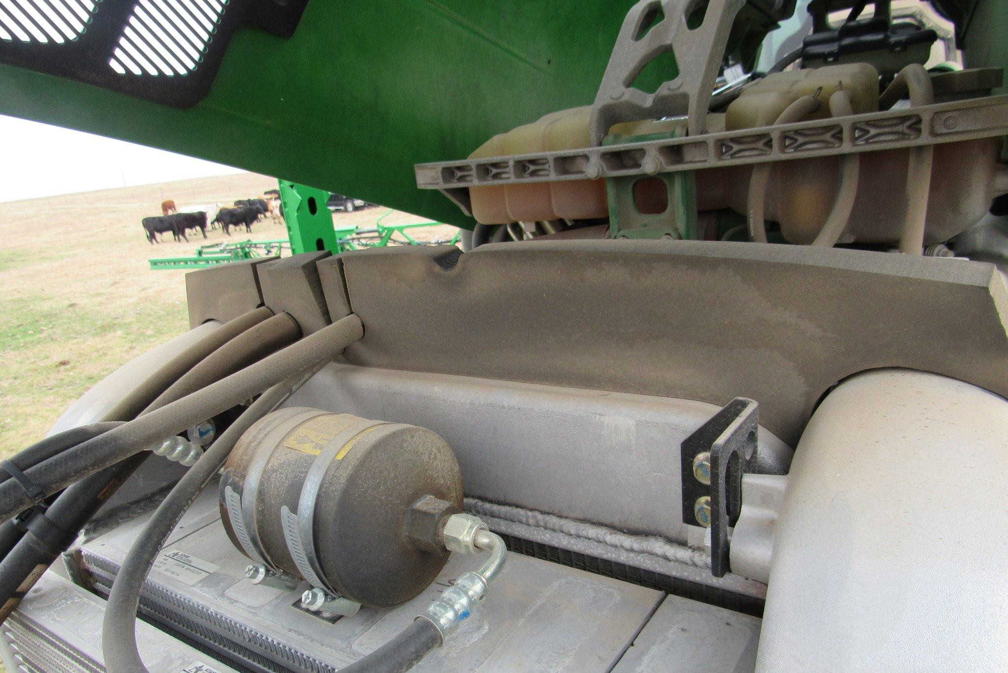 gallery 2014 John Deere R4038 self-propelled sprayer