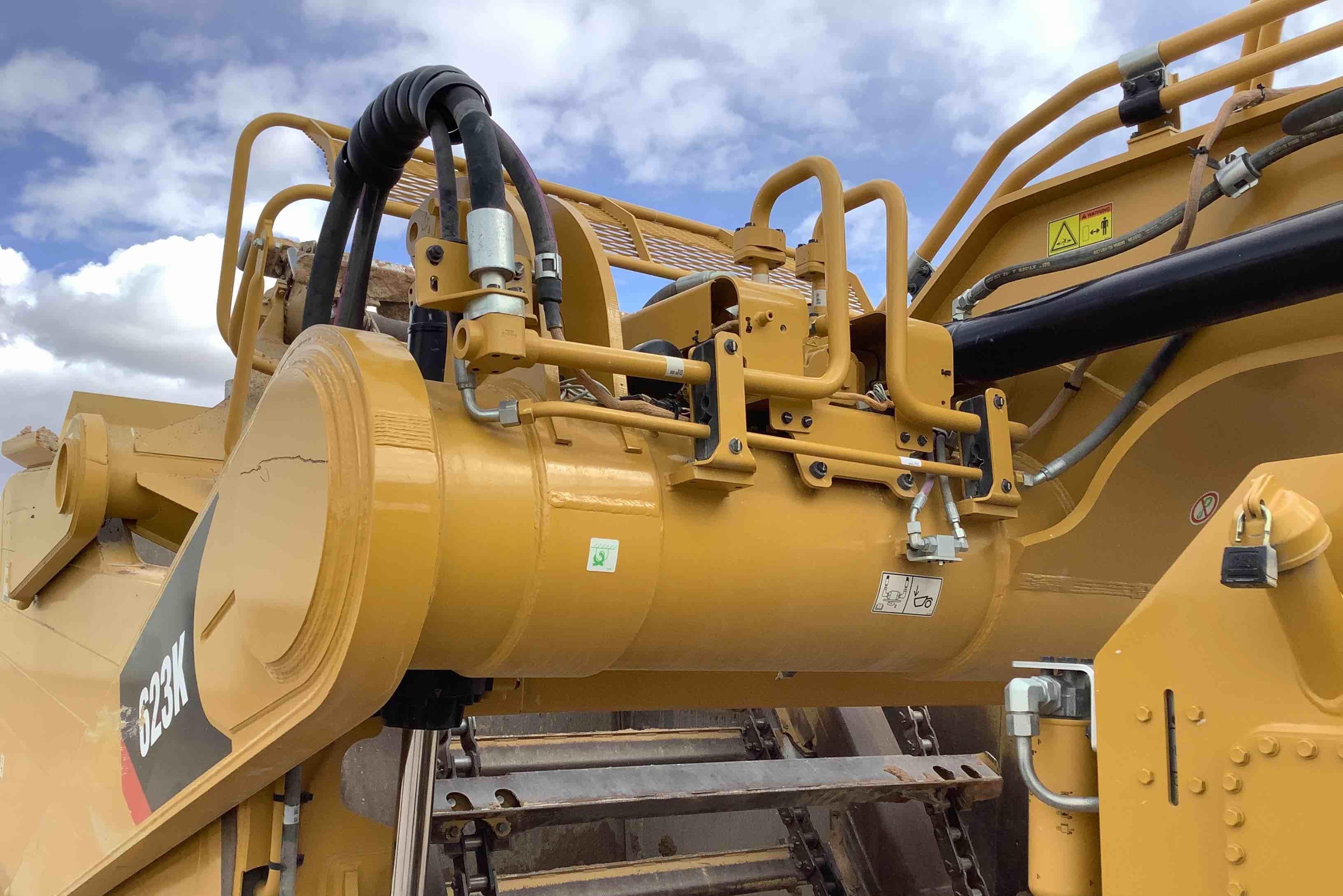 gallery 2017 Caterpillar 623K Self Propelled Elevating Scraper