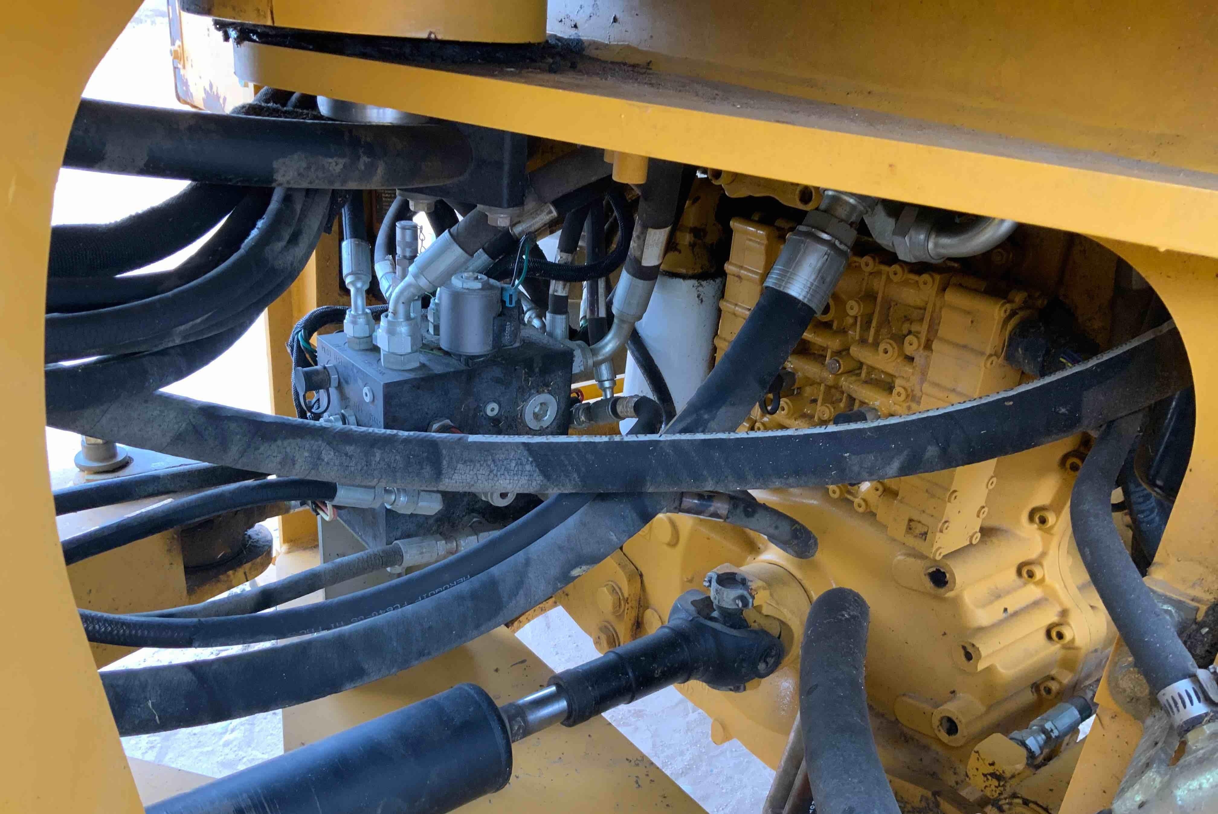 gallery John Deere 444K High Lift Wheel Loader