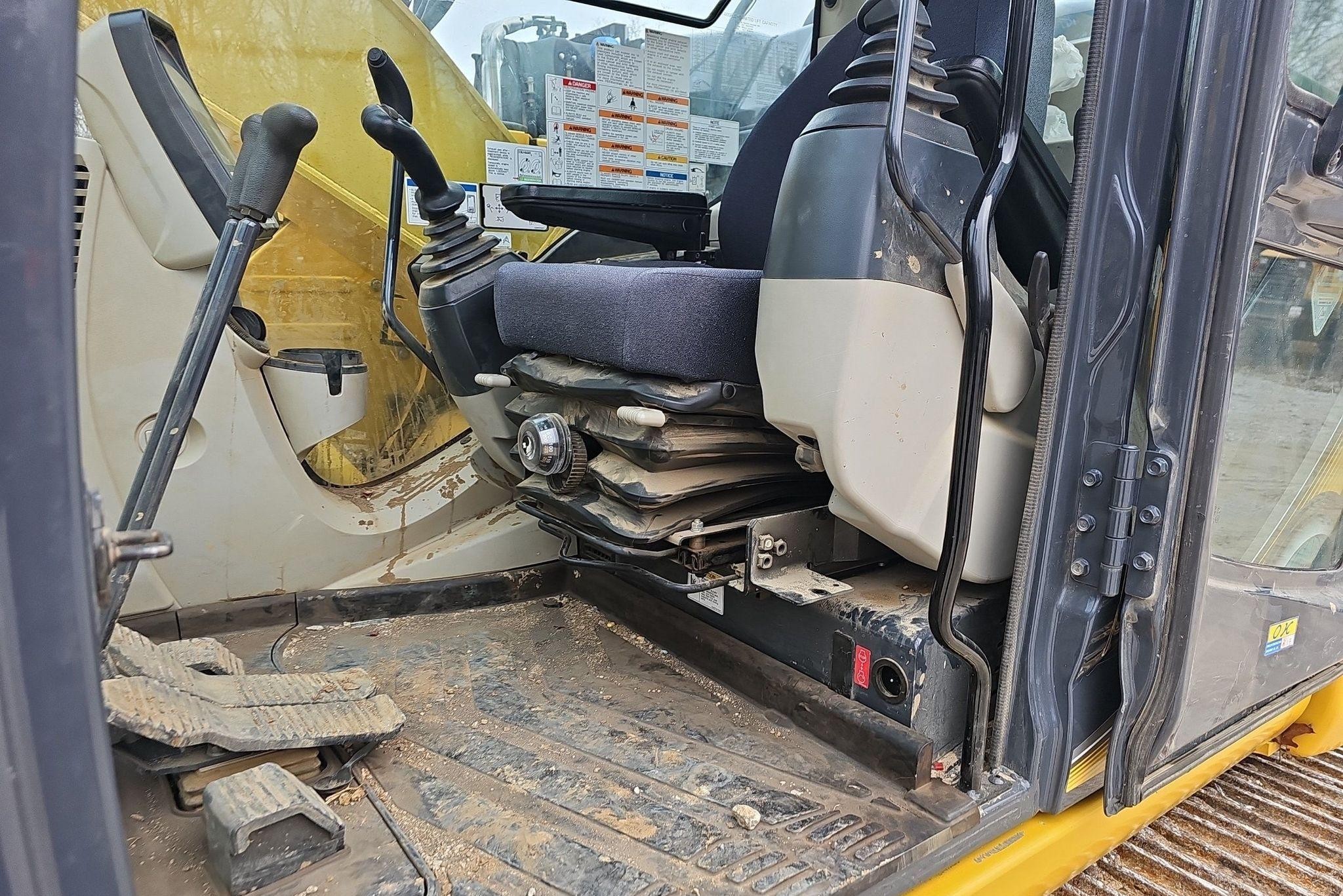 gallery 2018 Kobelco SK140SRLC-5 Excavator