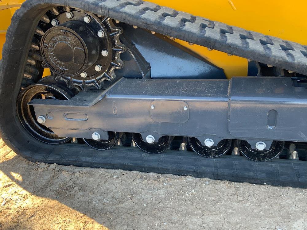 gallery 2021 John Deere 325G Skid Steer