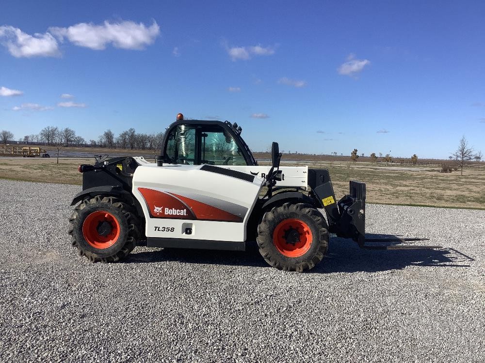 gallery 2016 Bobcat TL358H Telehandler