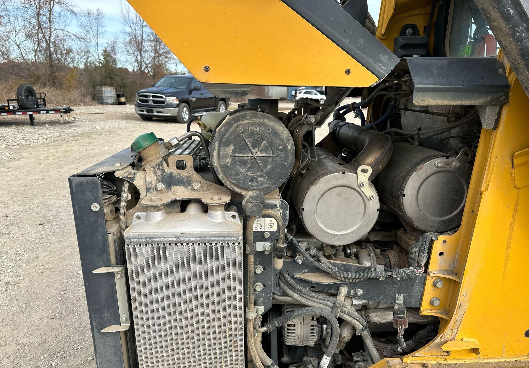 gallery 2019 John Deere 333G tracked skid steer loade
