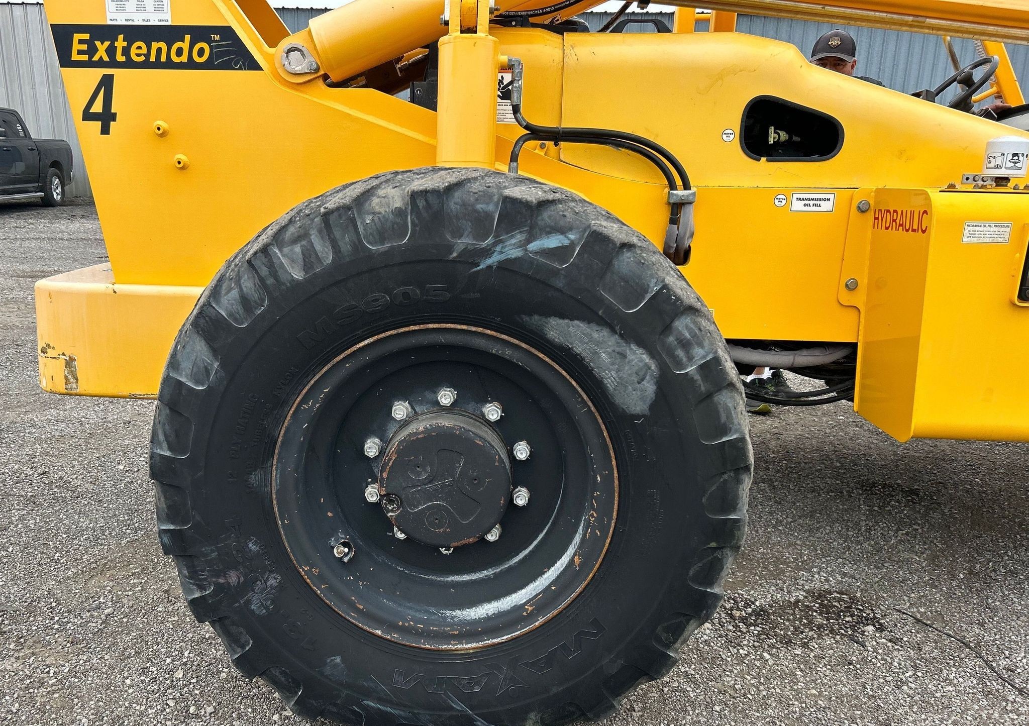 gallery 2010 Pettibone 944 telehandler