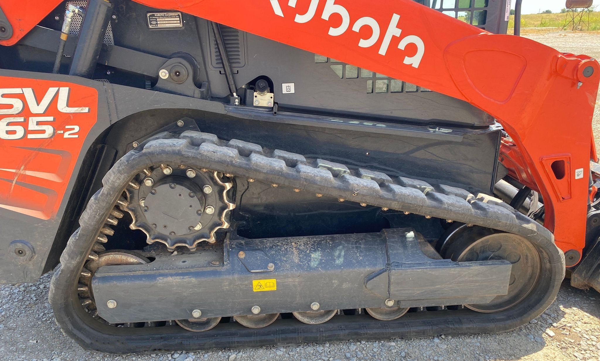 gallery 2021 Kubota SVL65-2  tracked skid steer loader