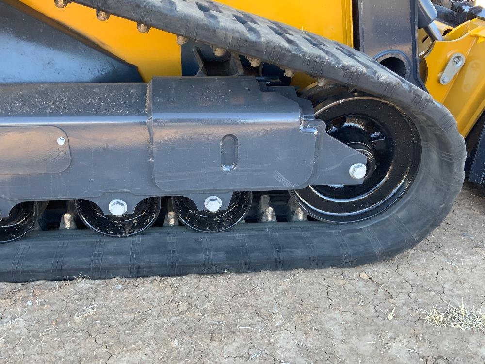 gallery 2021 John Deere 325G Skid Steer