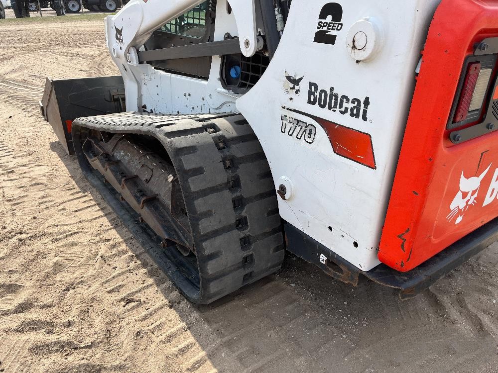 gallery 2019 Bobcat T770 Compact Track Loader