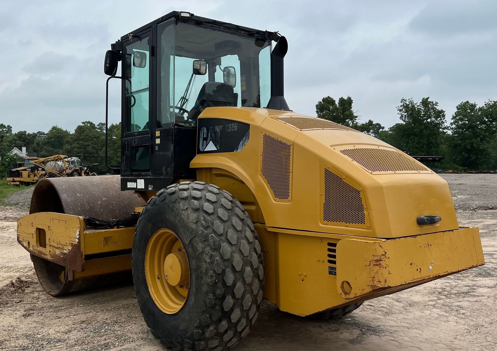 gallery 2008 Caterpillar CS56 single drum vibratory roller