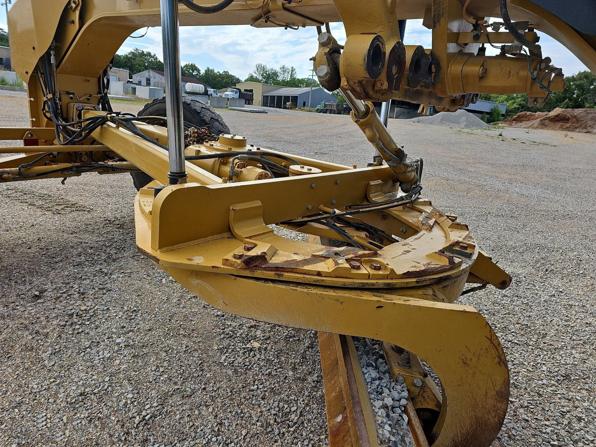 gallery 2013 Caterpillar 12M2 VHP Plus motor grader