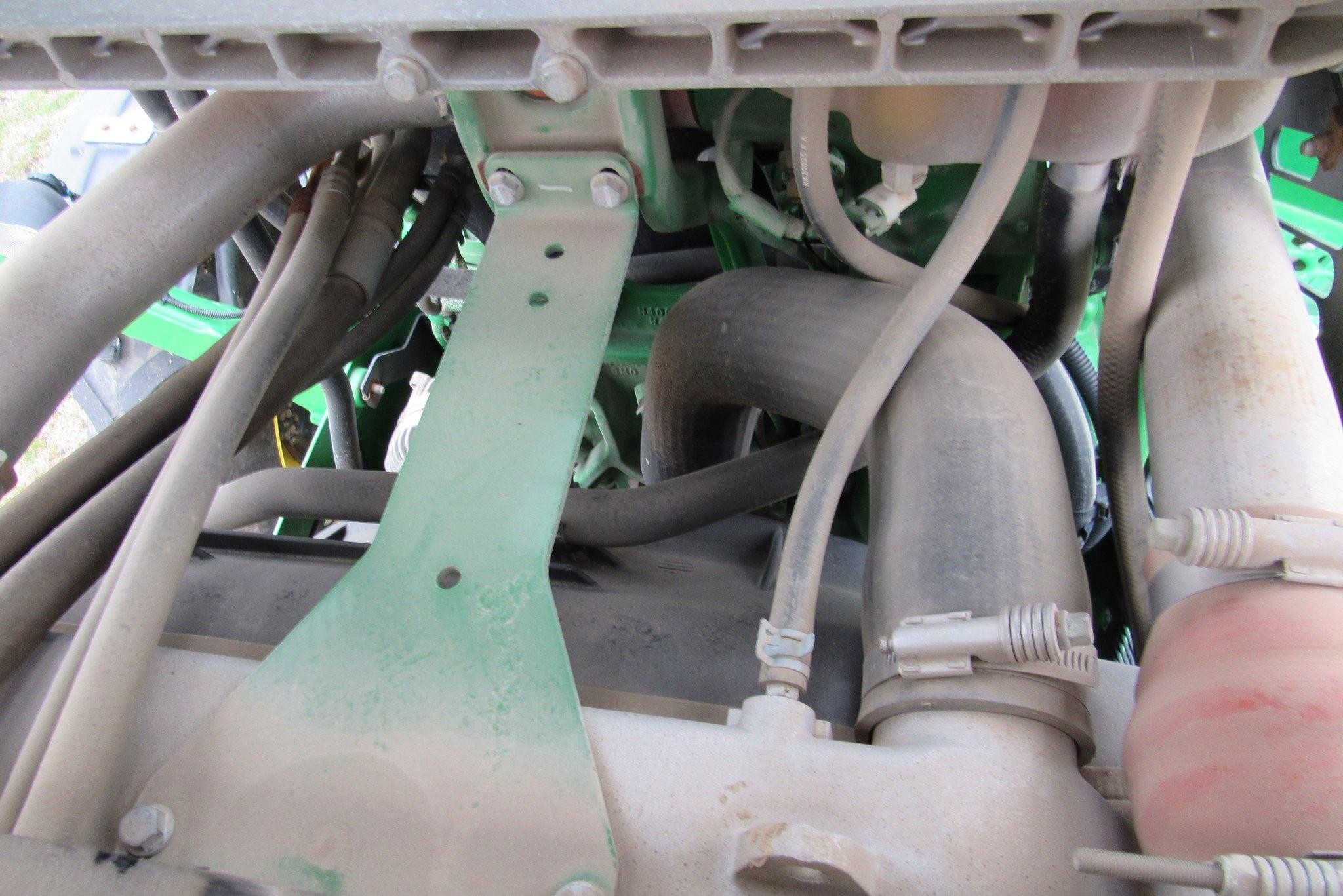 gallery 2014 John Deere R4038 self-propelled sprayer