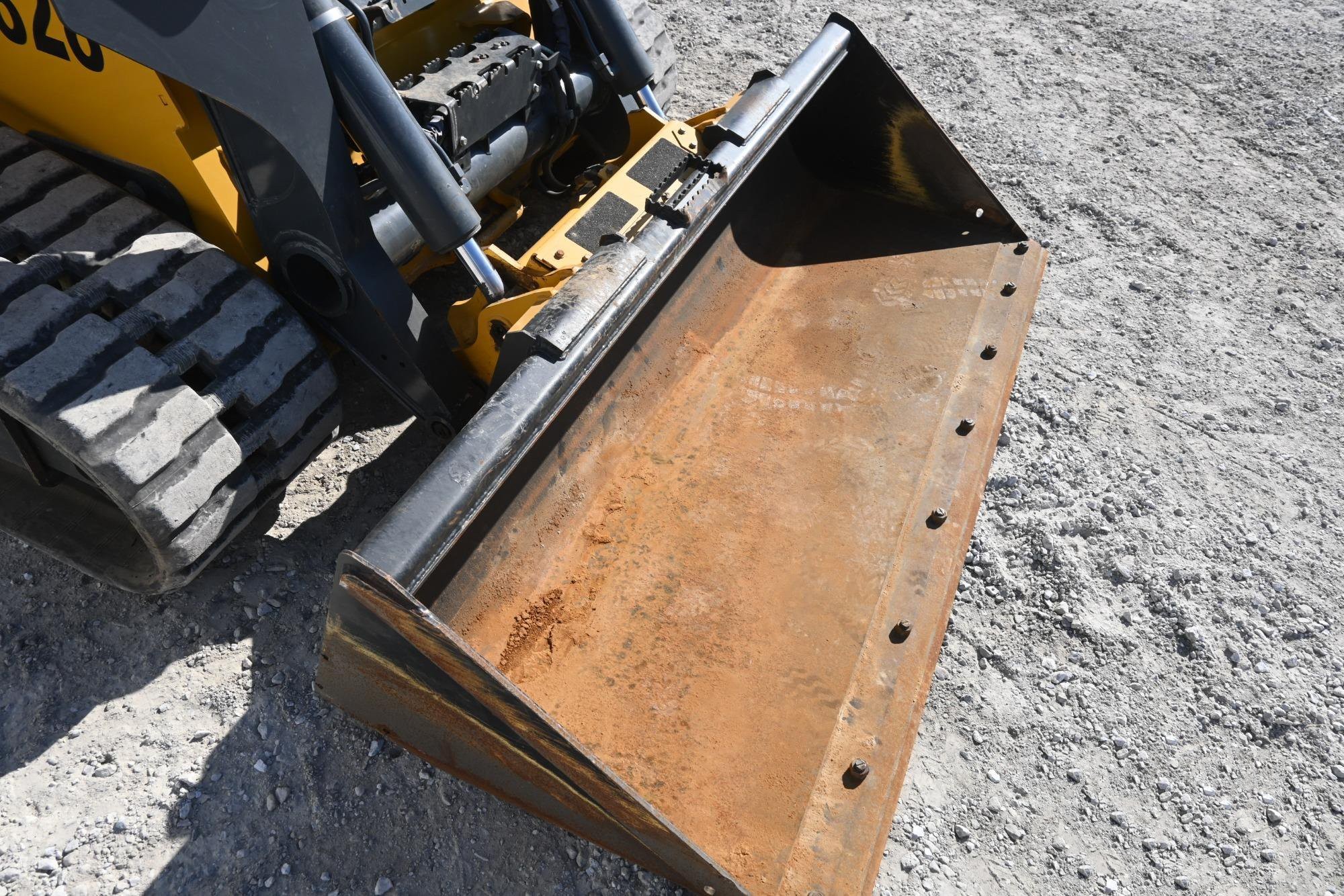 gallery 2022 John Deere 331G compact track loader