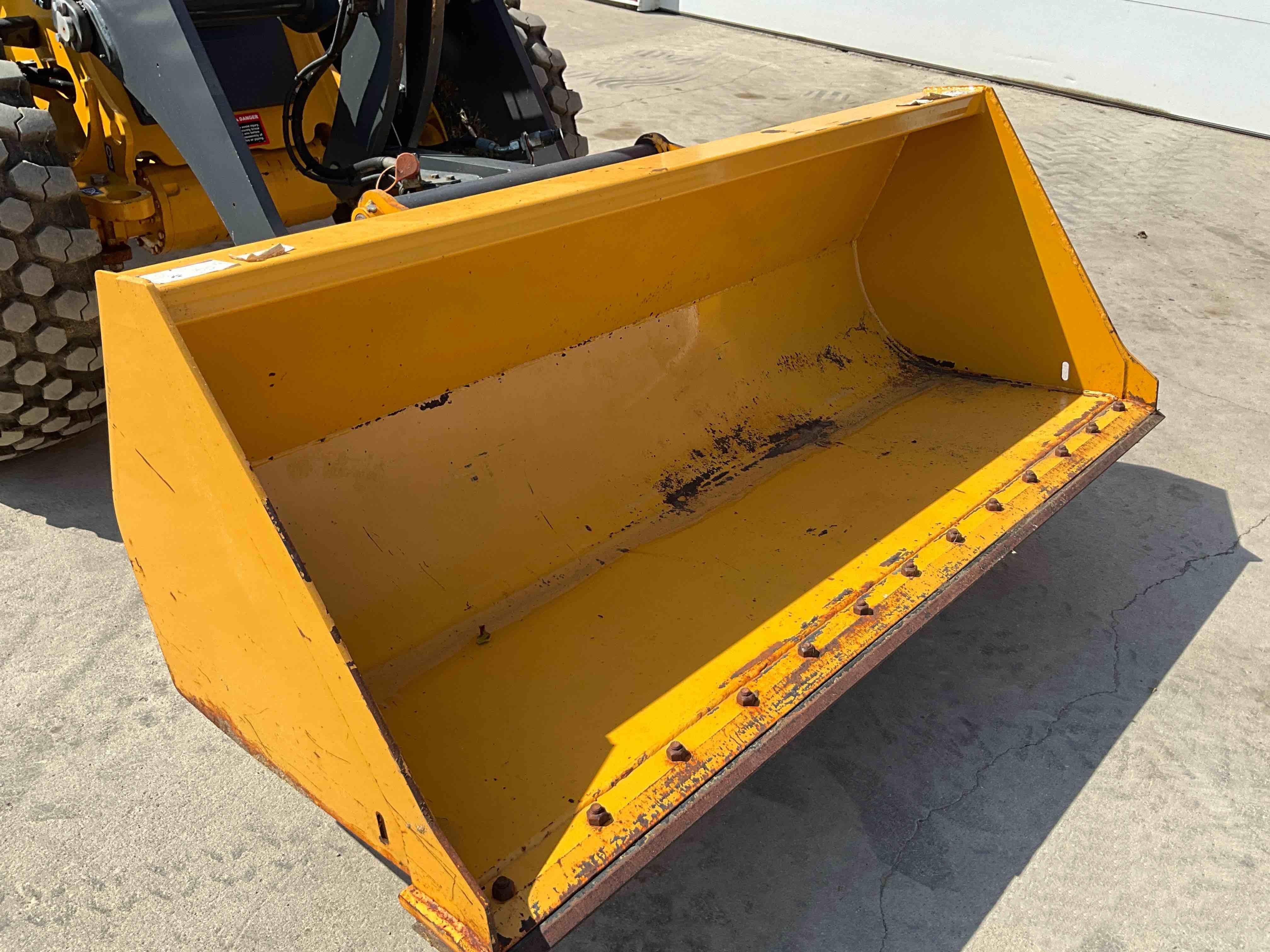 gallery 2021 John Deere 244L Wheel Loader